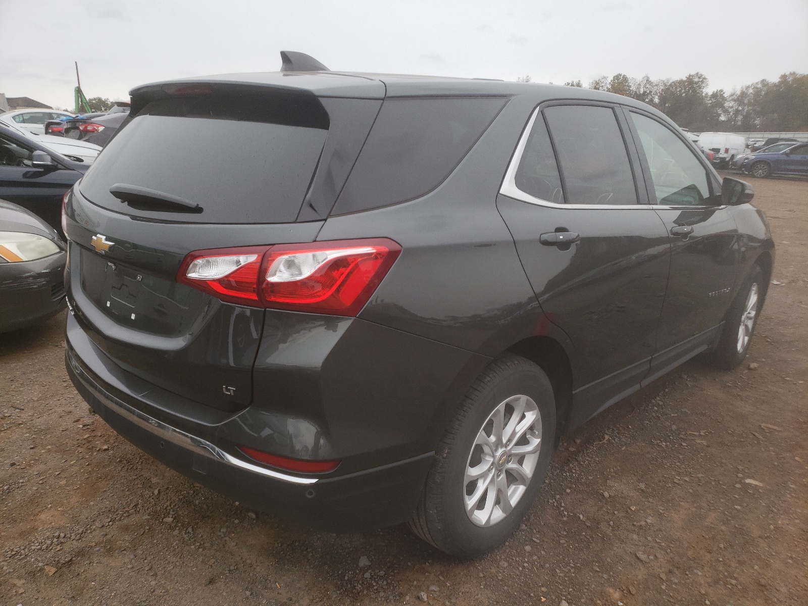 Photo 4 from auction – 2019 CHEVROLET EQUINOX LT with VIN 3GNAXJEV8KS616073