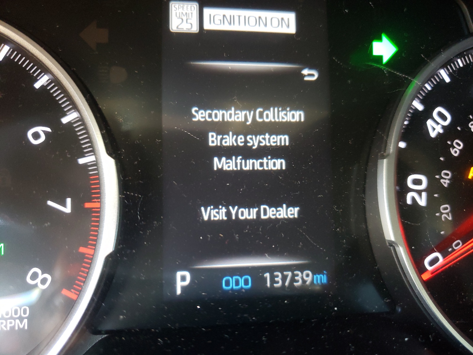 Photo 8 from auction – 2021 TOYOTA RAV4 XLE with VIN 2T3W1RFV4MC107330