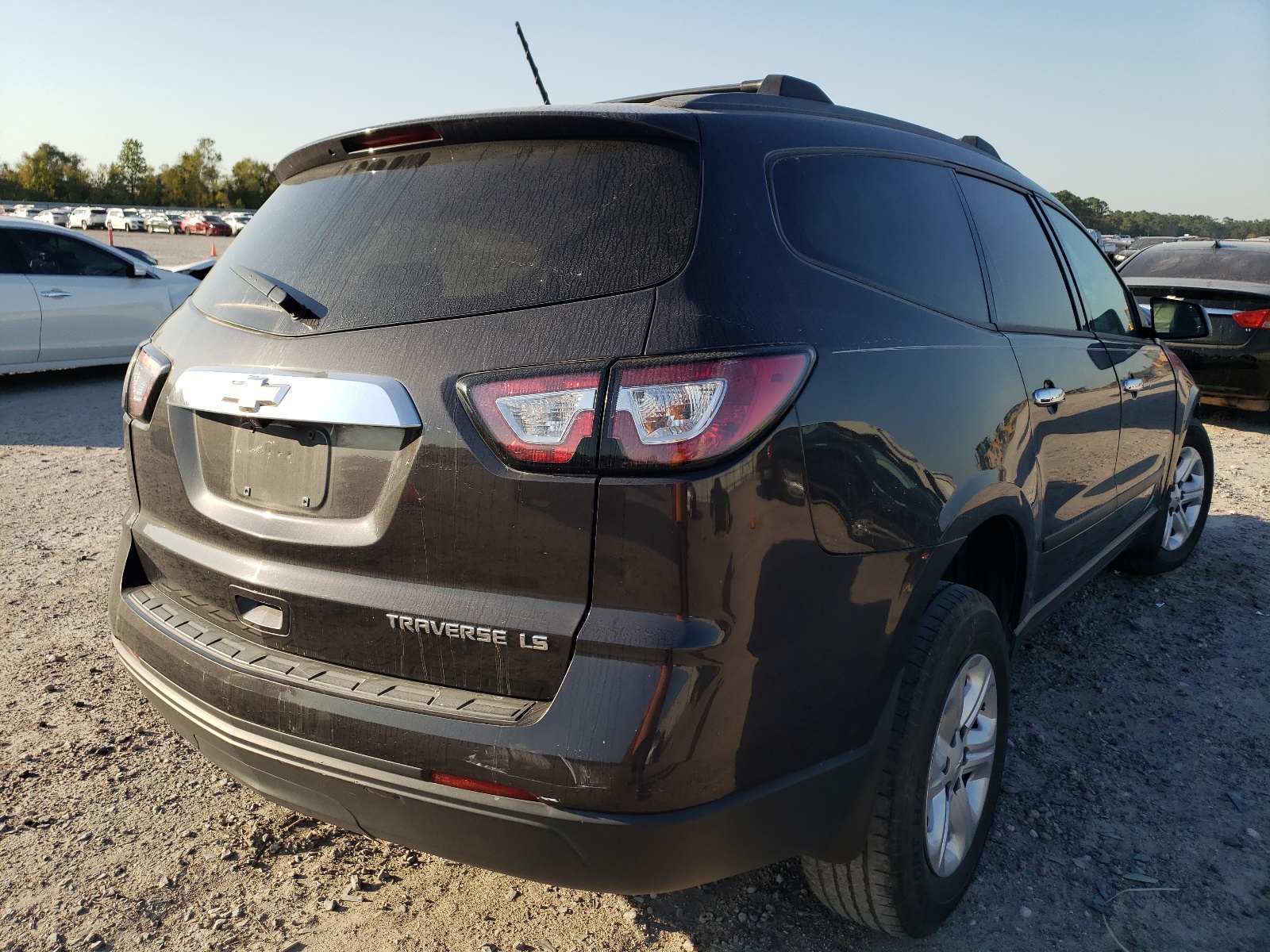 صورة رقم 4 من المزاد - 2014 CHEVROLET TRAVERSE L مع VIN 1GNKRFKD7EJ347335