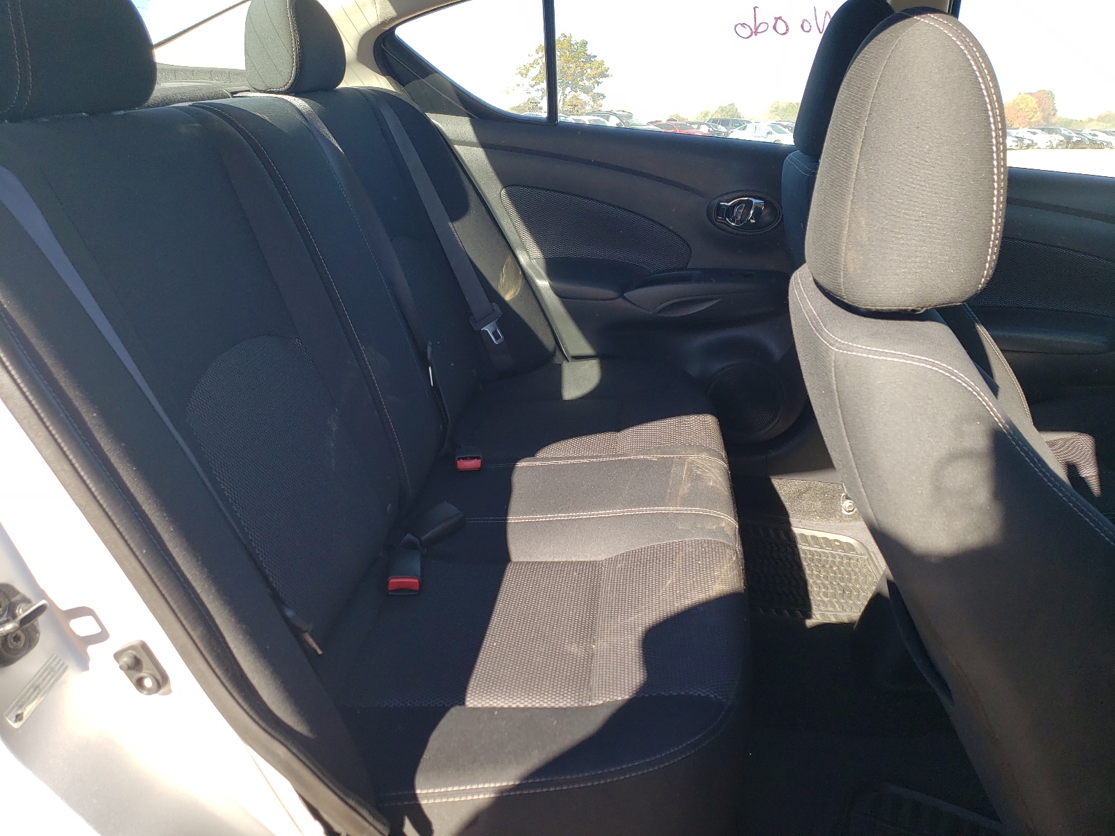 Photo 6 from auction – 2017 NISSAN VERSA S with VIN 3N1CN7AP9HL807850