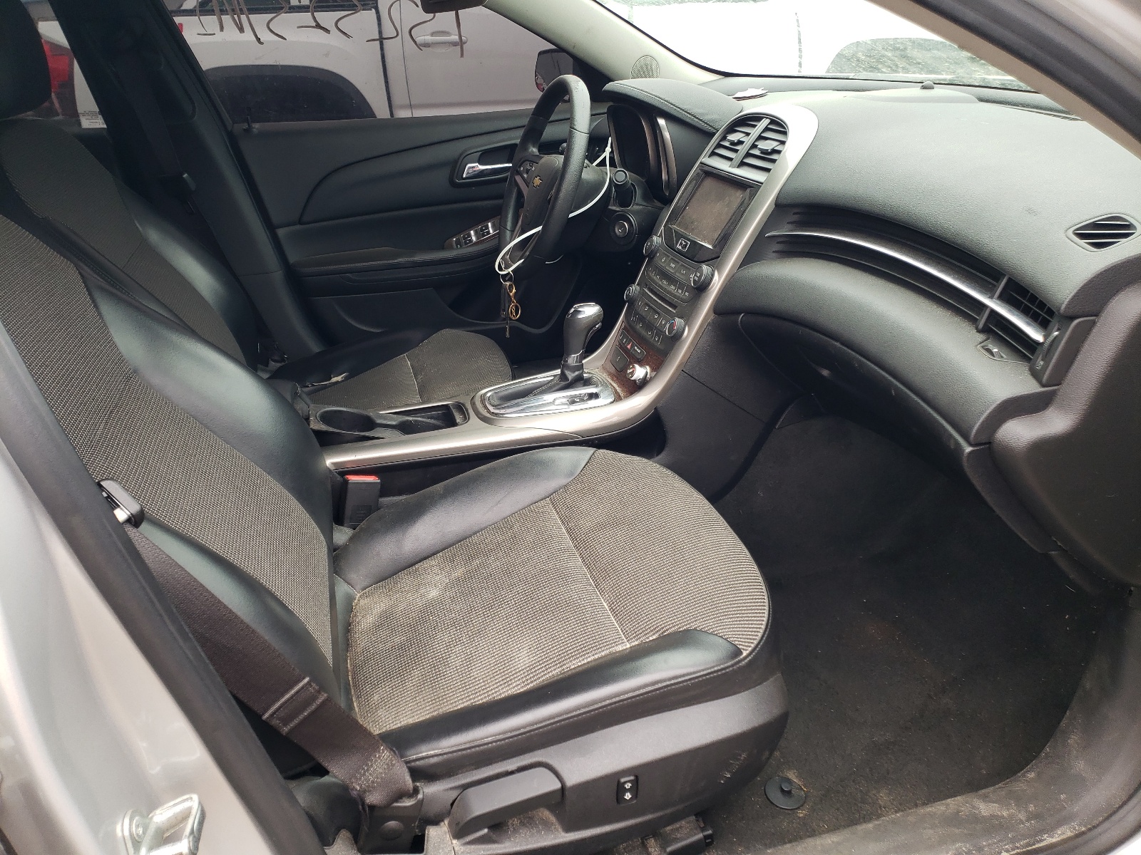 Photo 5 from auction – 2013 CHEVROLET MALIBU 1LT with VIN 1G11C5SA2DF144160