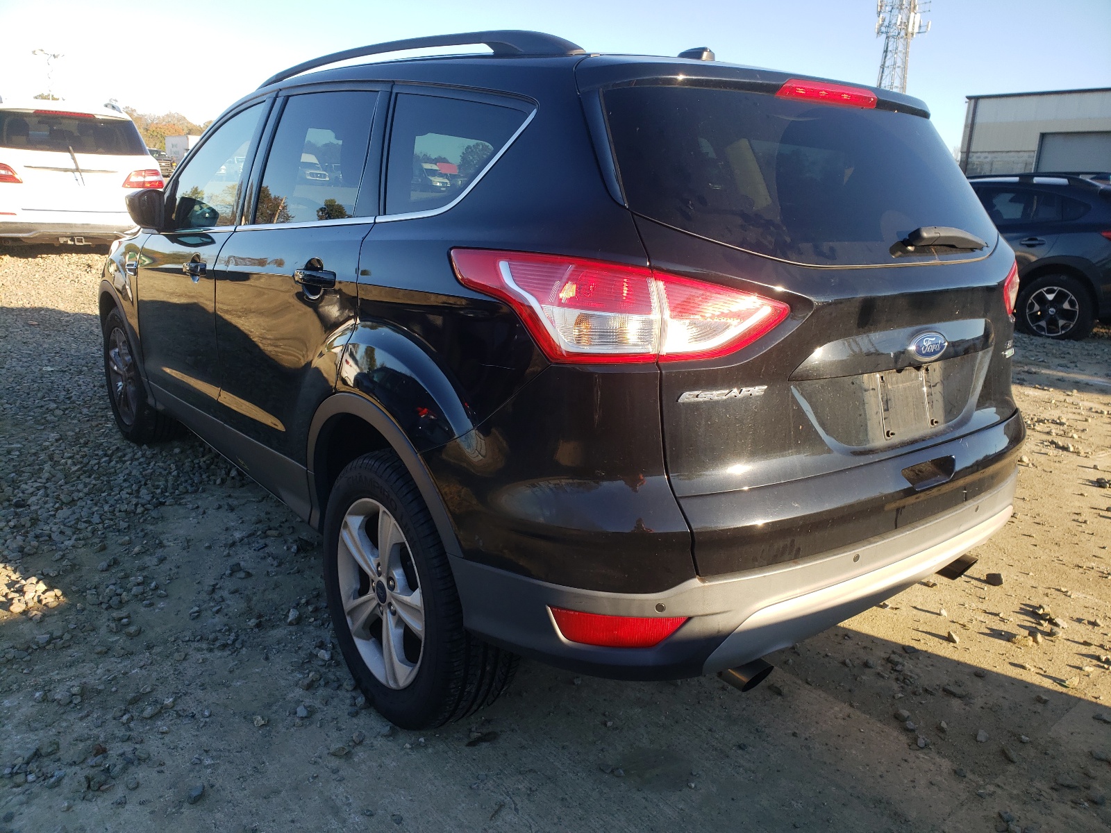 Photo 3 from auction – 2016 FORD ESCAPE SE with VIN 1FMCU9GX4GUC48291