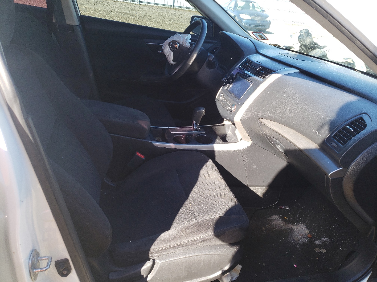 Photo 5 from auction – 2015 NISSAN ALTIMA 2.5 with VIN 1N4AL3AP5FN315094