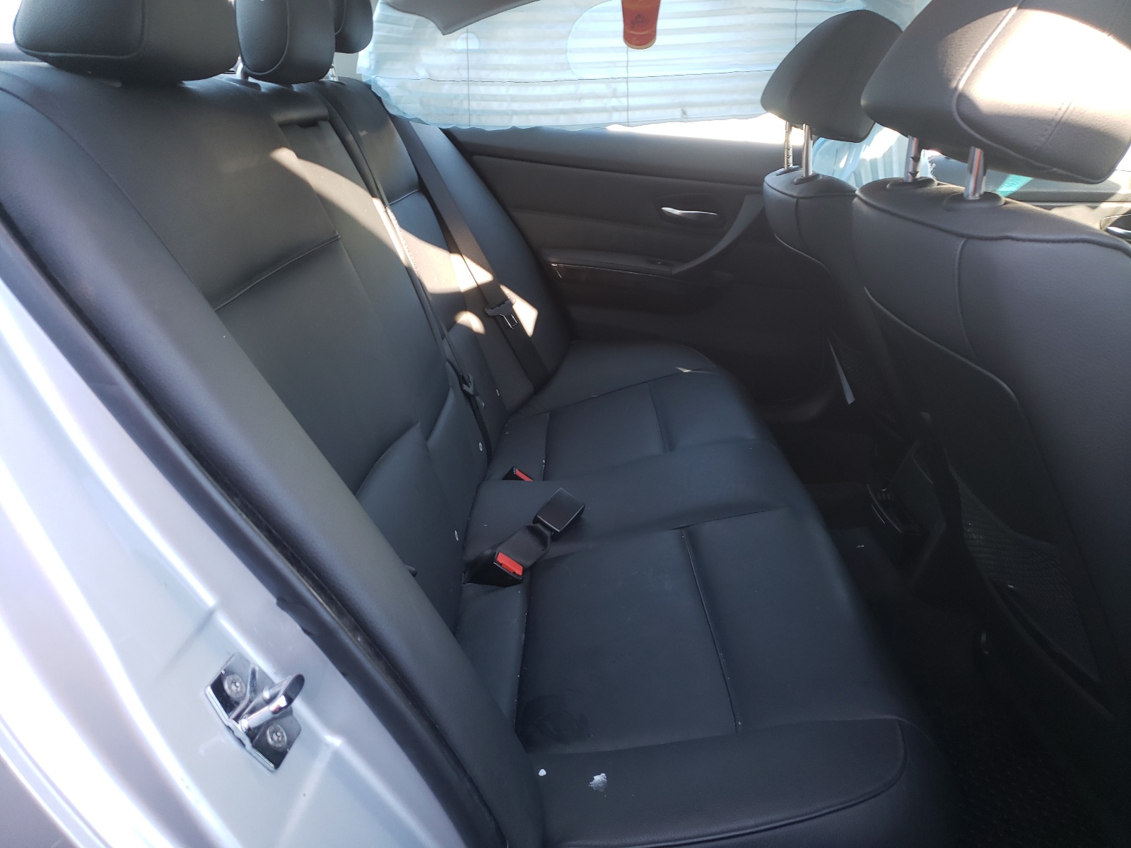 Photo 6 from auction – 2007 BMW 328 XI with VIN WBAVC93557KX54726