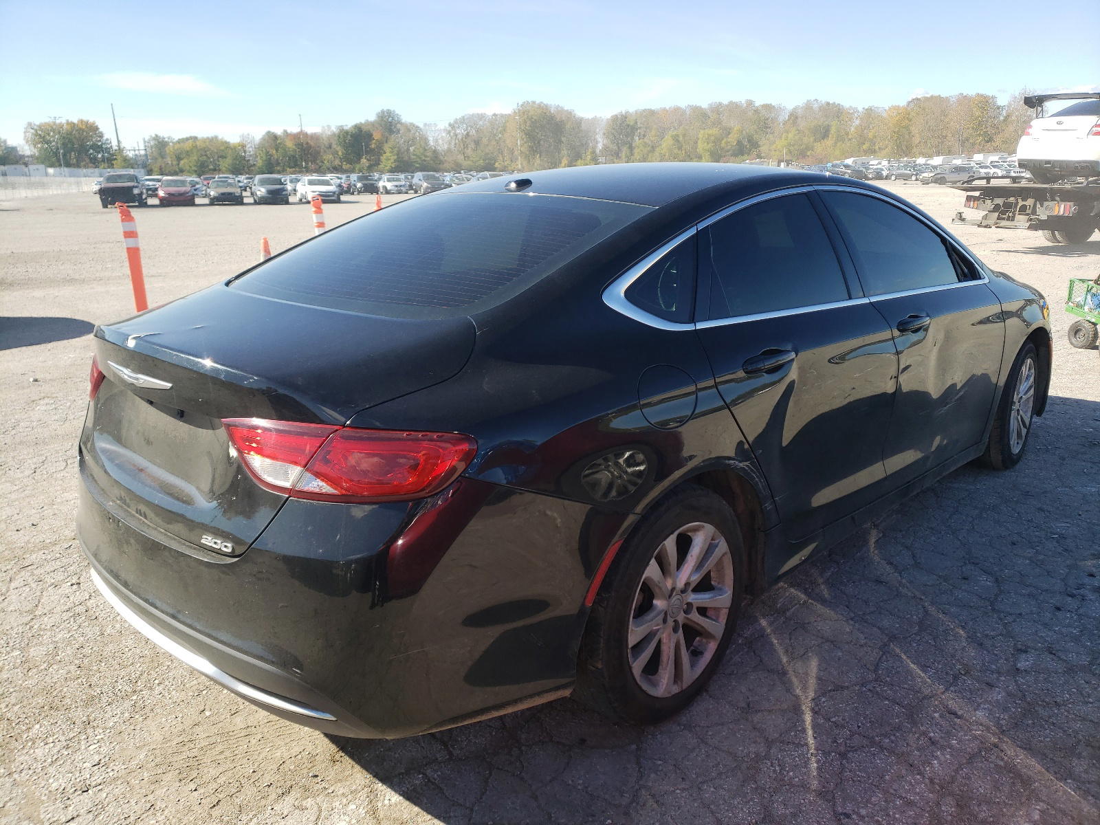 Photo 4 from auction – 2016 CHRYSLER 200 LIMITE with VIN 1C3CCCABXGN154772