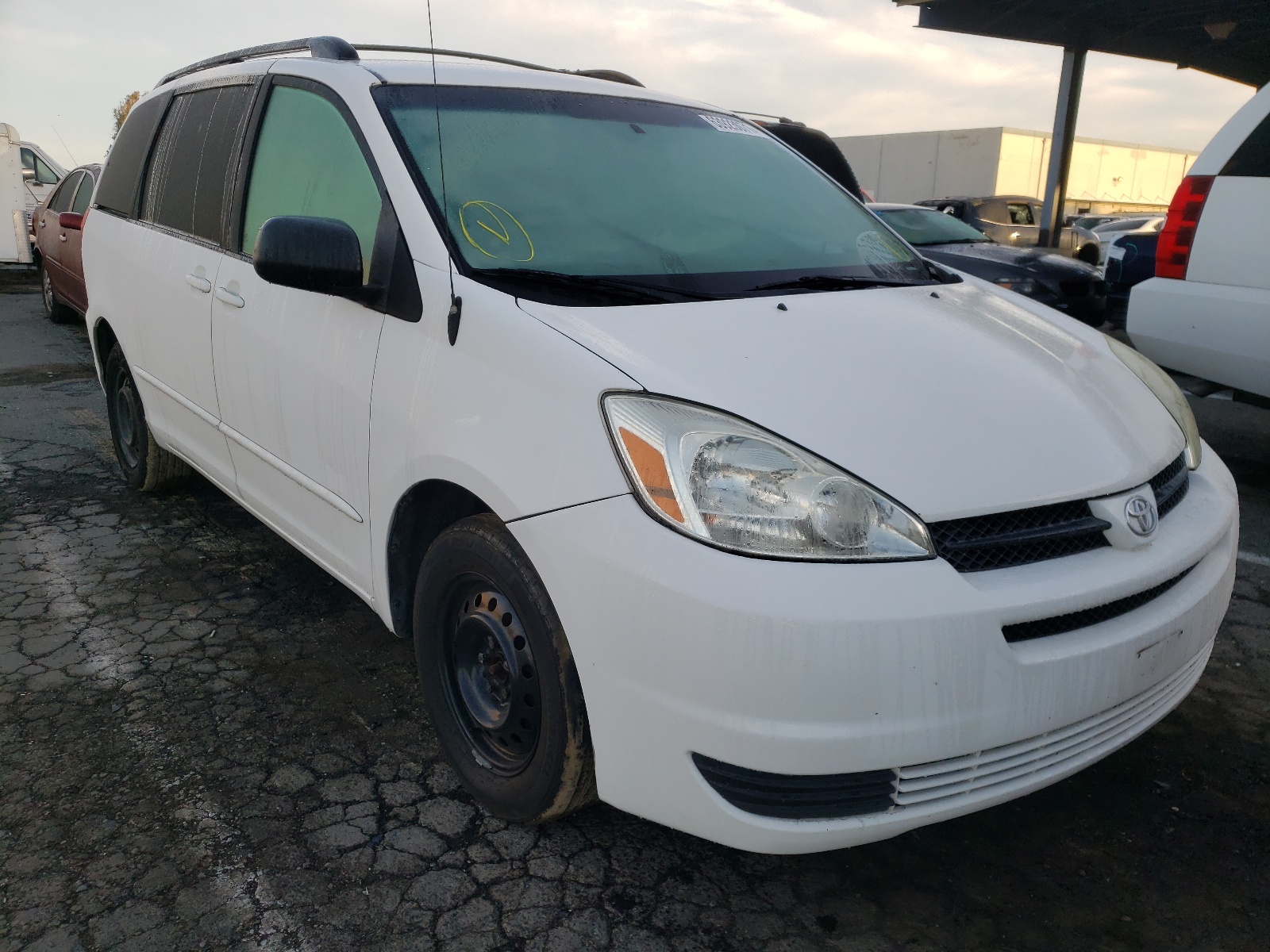 TOYOTA SIENNA CE 2005 with VIN 5TDZA23C25S352636 - Photo from auction