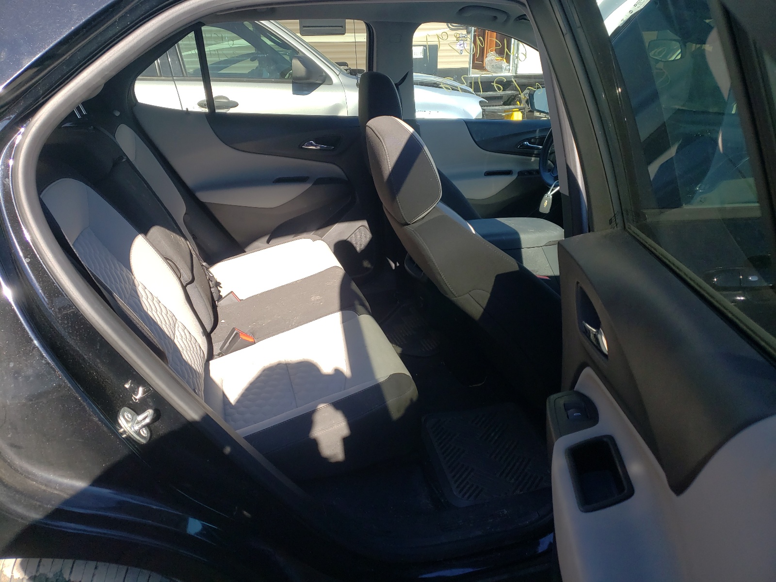 Photo 6 from auction – 2019 CHEVROLET EQUINOX LS with VIN 3GNAXHEV4KL274303