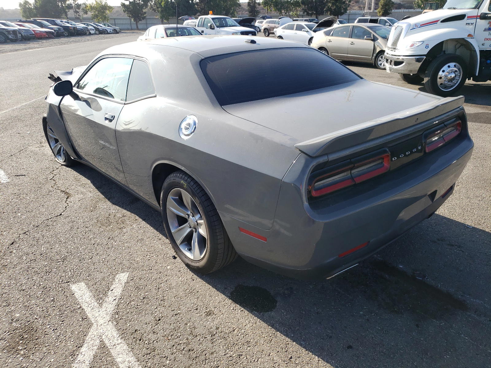 Photo 3 from auction – 2019 DODGE CHALLENGER with VIN 2C3CDZAGXKH616177