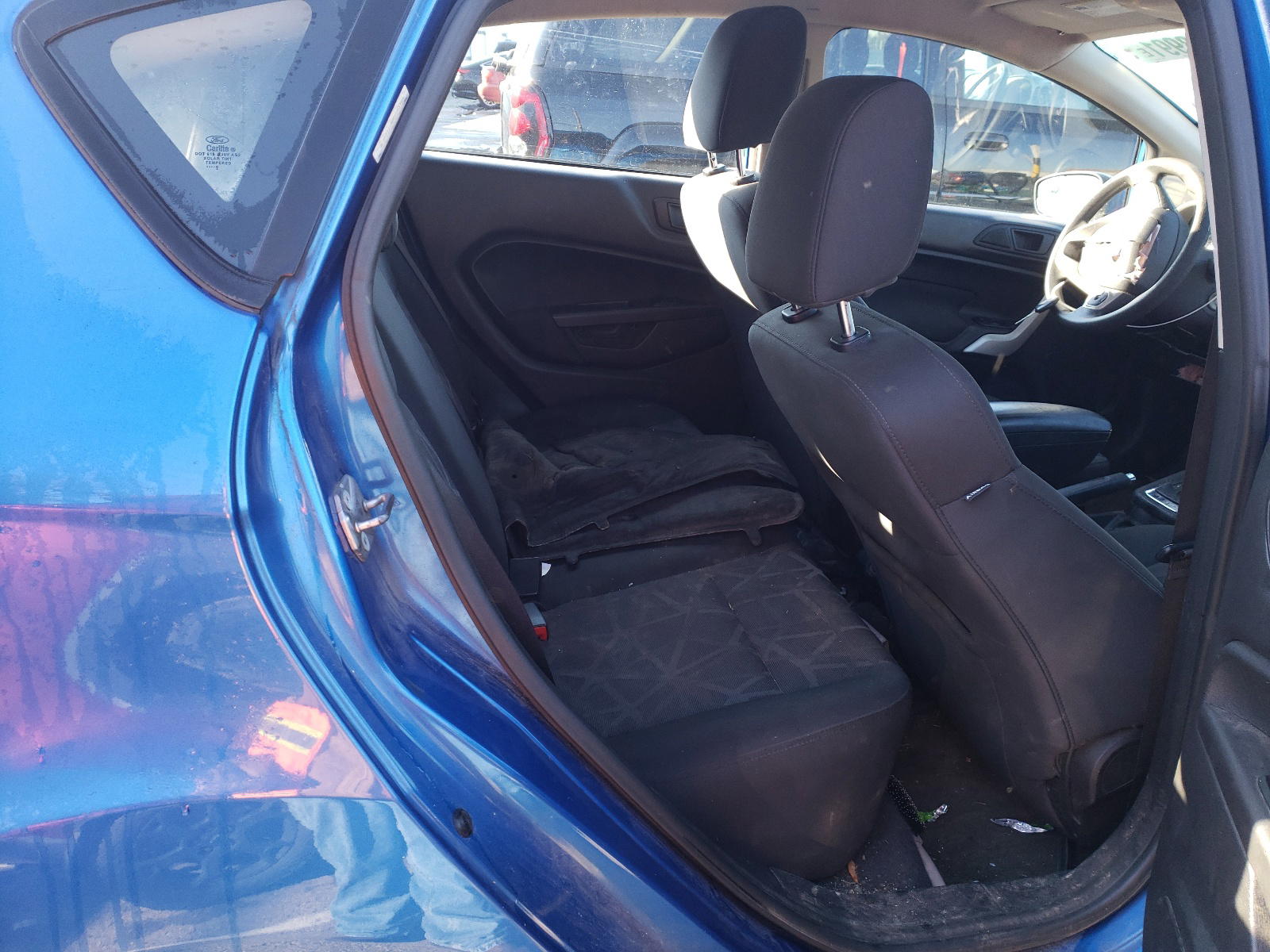 Photo 6 from auction – 2011 FORD FIESTA SE with VIN 3FADP4EJ6BM103726