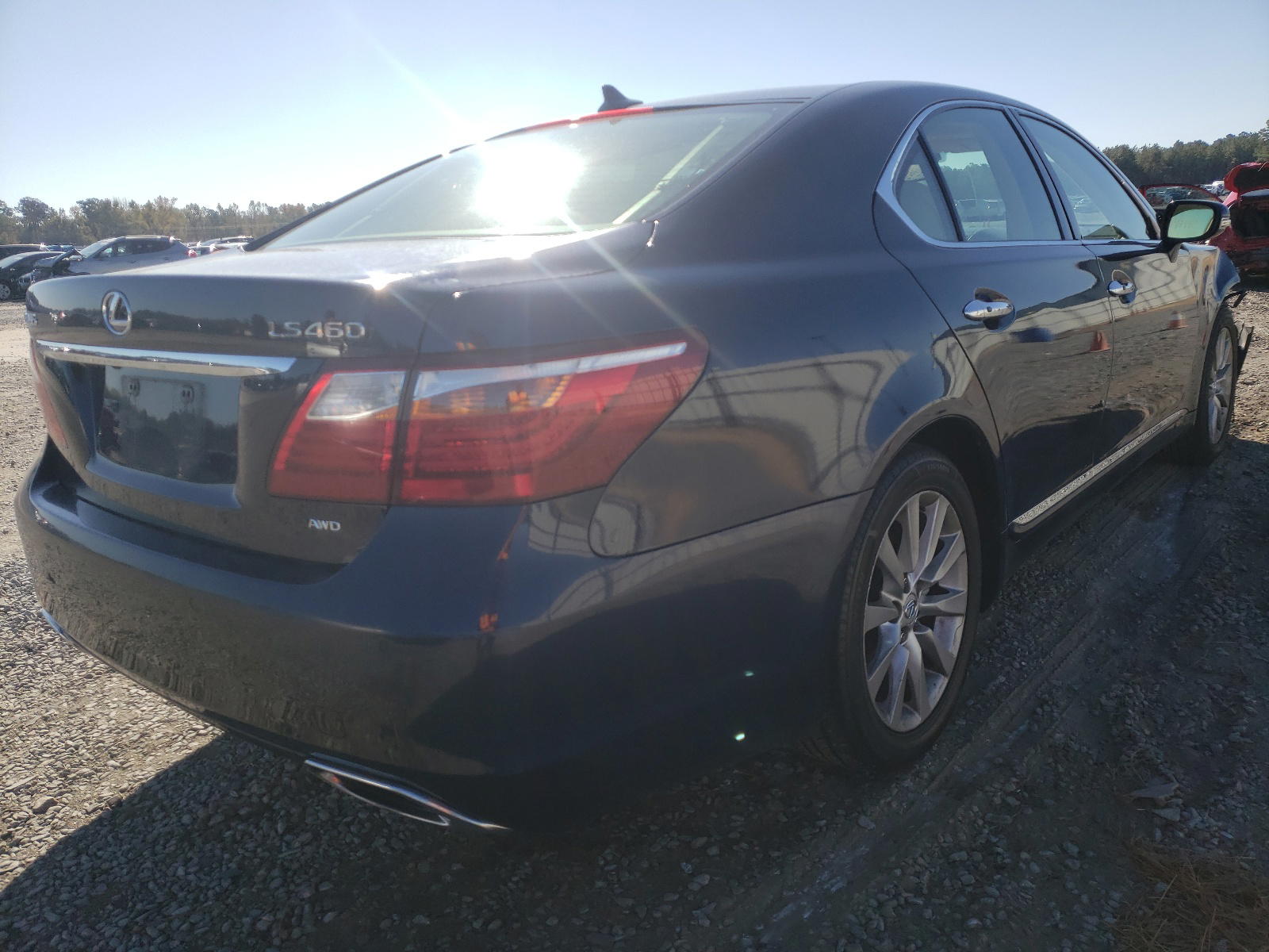 Photo 4 from auction – 2010 LEXUS LS 460 with VIN JTHCL5EF3A5005260
