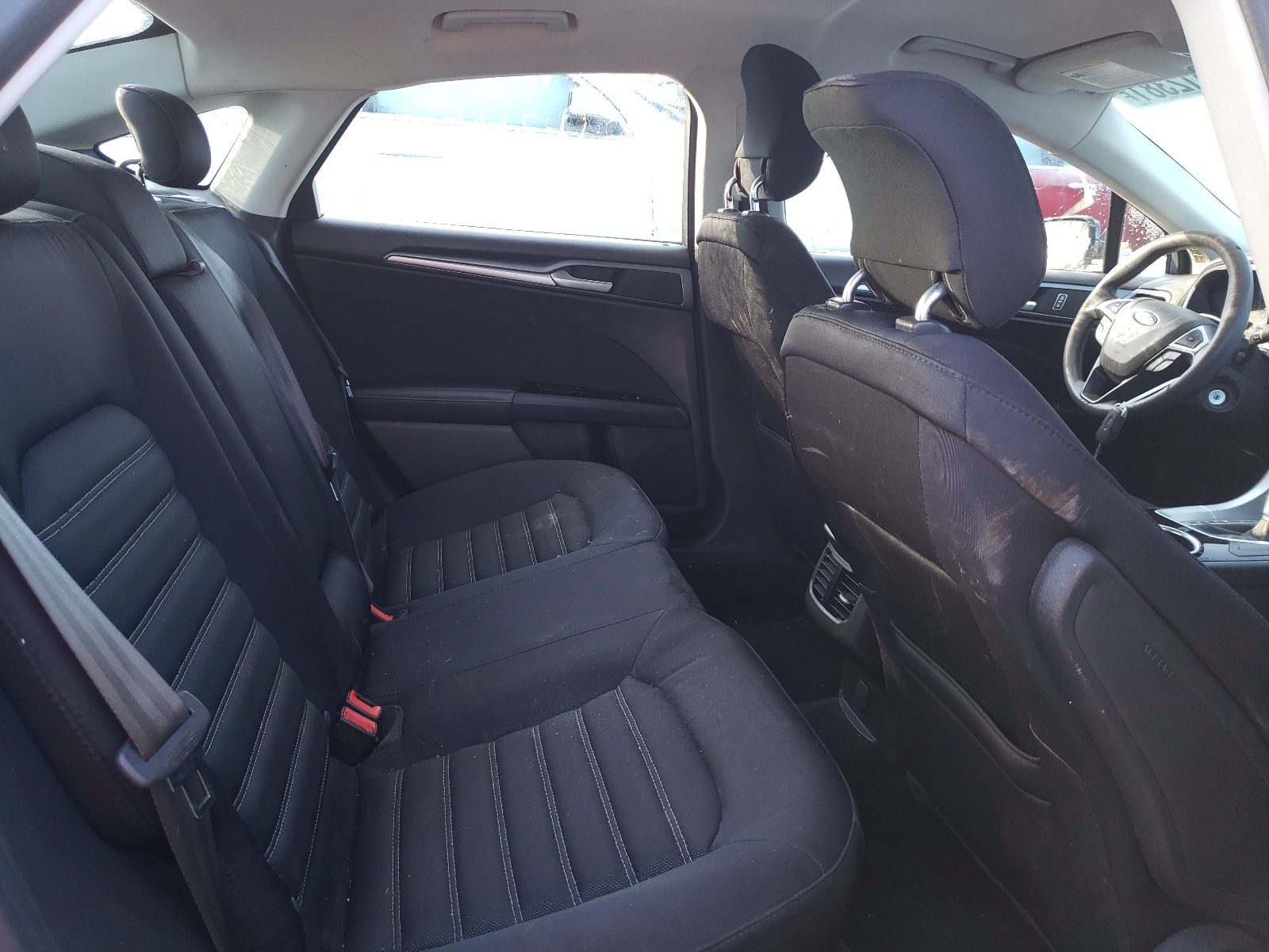 Photo 6 from auction – 2014 FORD FUSION SE with VIN 3FA6P0H70ER130090