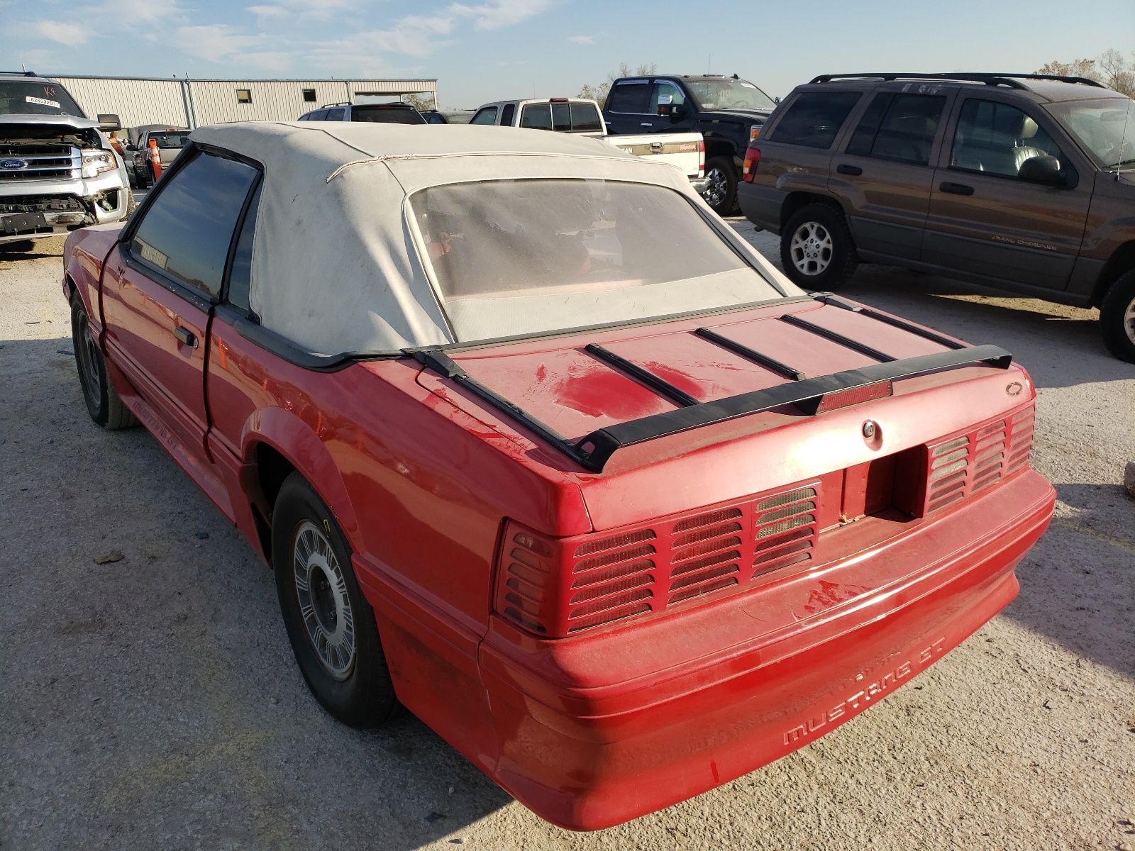 Photo 3 from auction – 1990 FORD MUSTANG GT with VIN 1FACP45E4LF217840