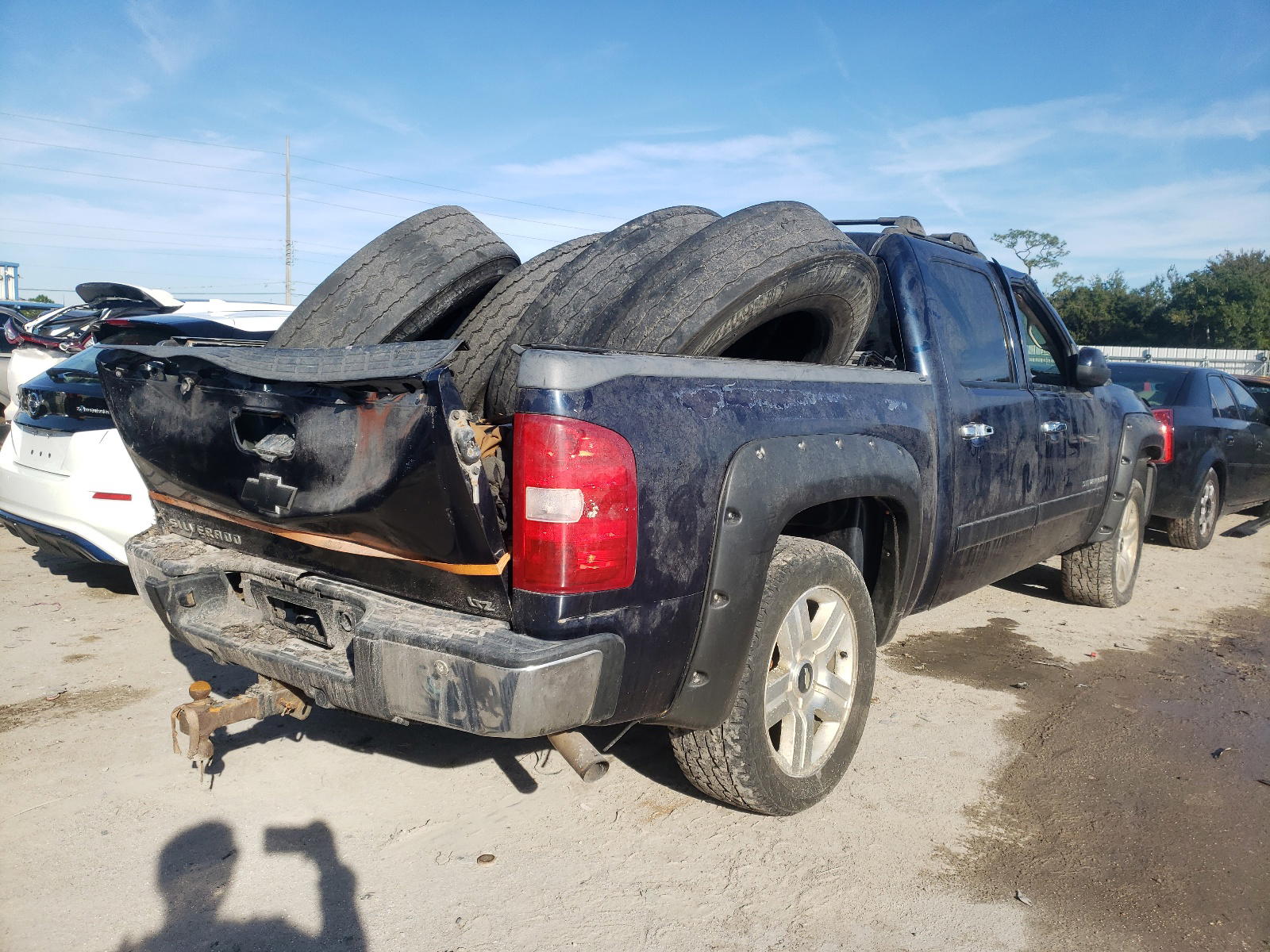 Photo 4 from auction – 2007 CHEVROLET SILVERADO with VIN 2GCEK13M471554189