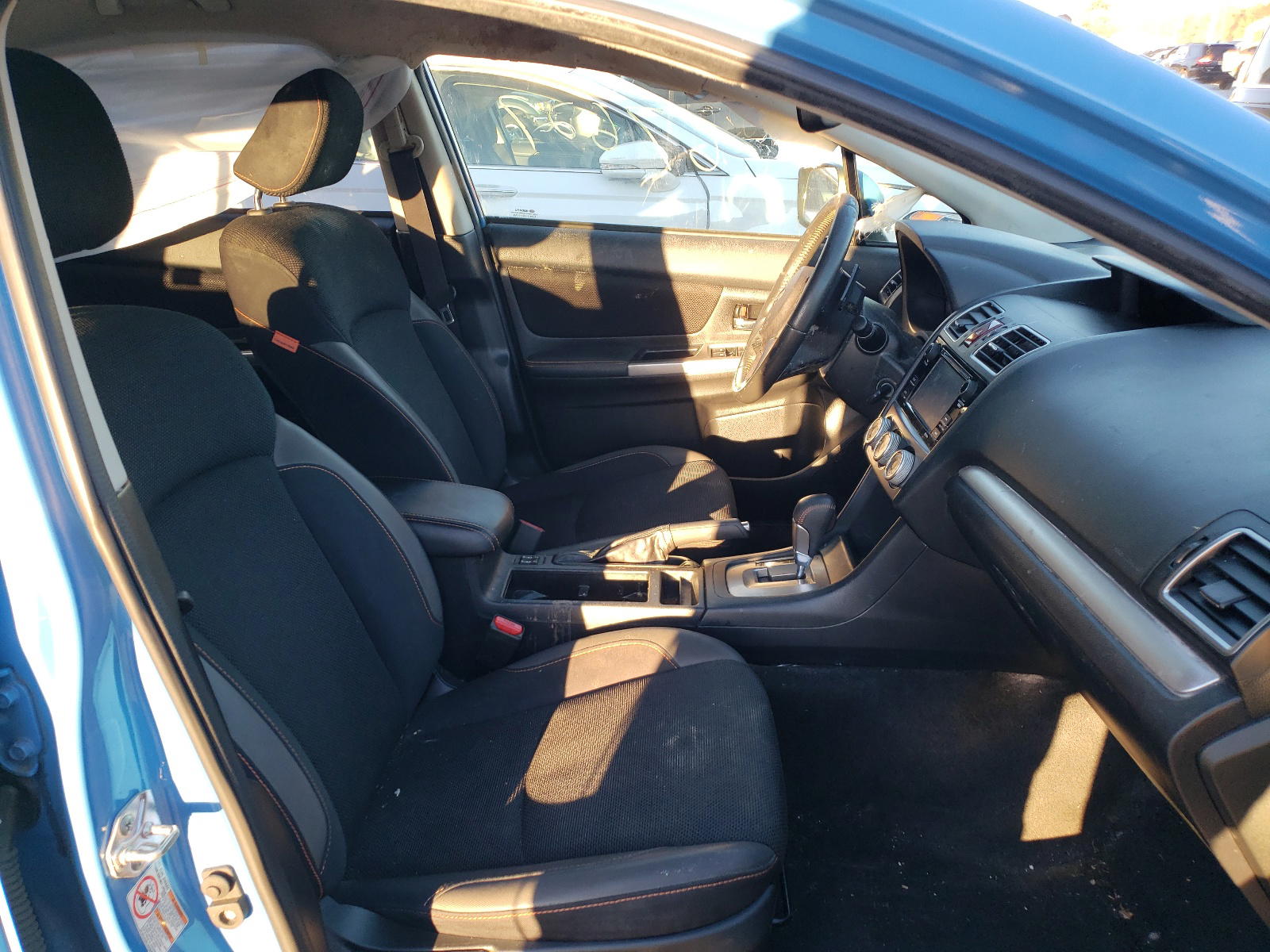 Photo 5 from auction – 2016 SUBARU CROSSTREK with VIN JF2GPABC1G8275381