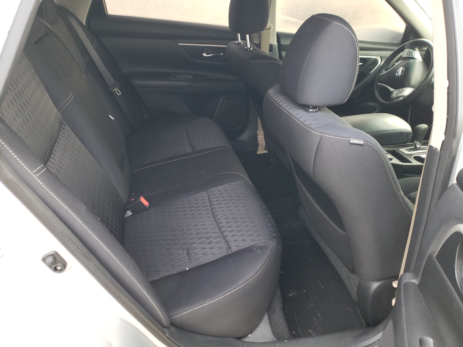 Photo 6 from auction – 2017 NISSAN ALTIMA 2.5 with VIN 1N4AL3AP8HC196813