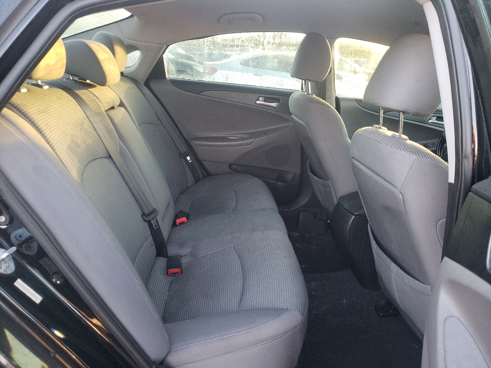 Photo 6 from auction – 2011 HYUNDAI SONATA GLS with VIN 5NPEB4AC4BH022640