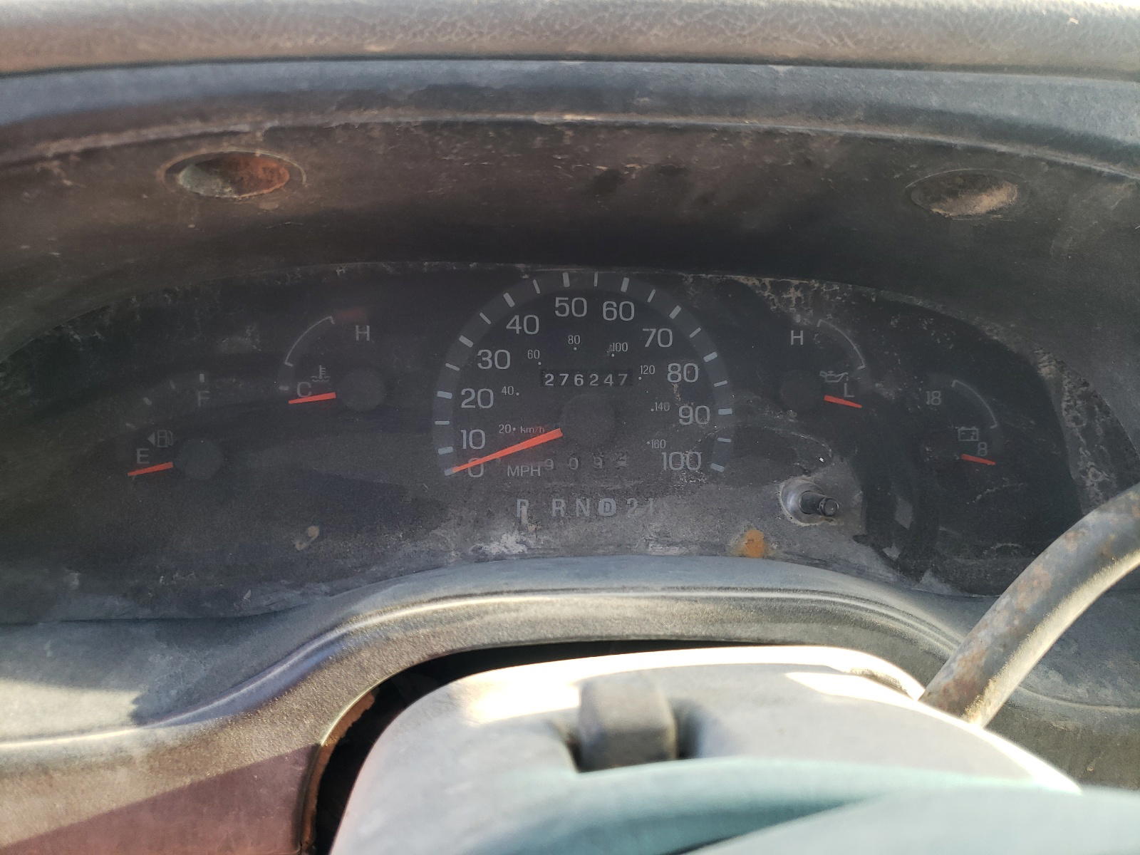 Photo 8 from auction – 2002 FORD E350 with VIN 1FBSS31L32HA74809