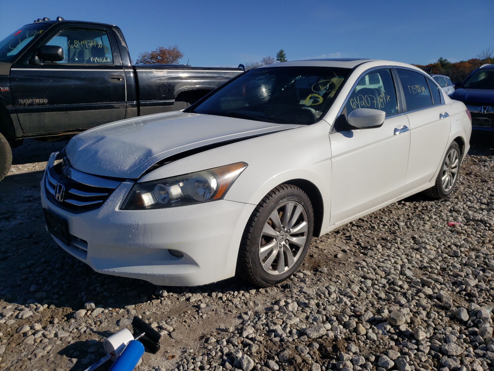 Photo 2 from auction – 2011 HONDA ACCORD EXL with VIN 1HGCP3F85BA032660