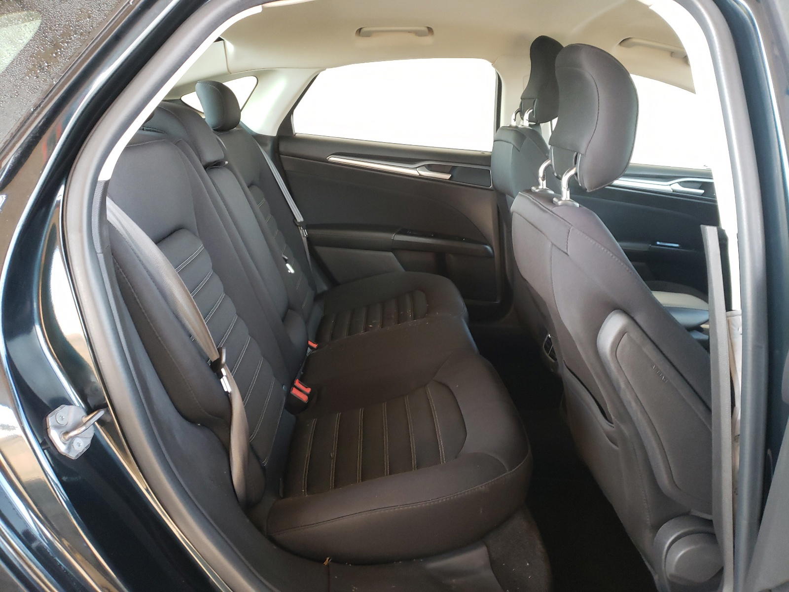 Photo 6 from auction – 2014 FORD FUSION SE with VIN 3FA6P0HD0ER313253