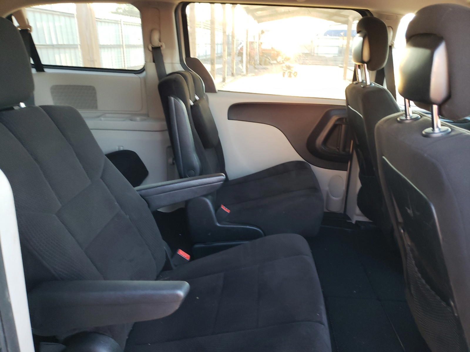 Photo 6 from auction – 2013 DODGE GRAND CARA with VIN 2C4RDGBG9DR600381