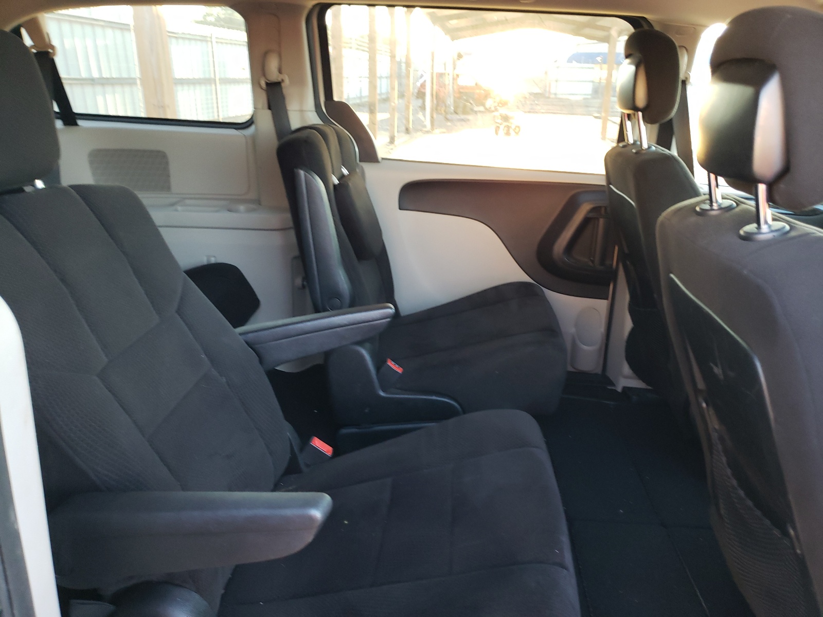 Zdjęcie 6 z aukcji – 2013 DODGE GRAND CARA z VIN 2C4RDGBG9DR600381