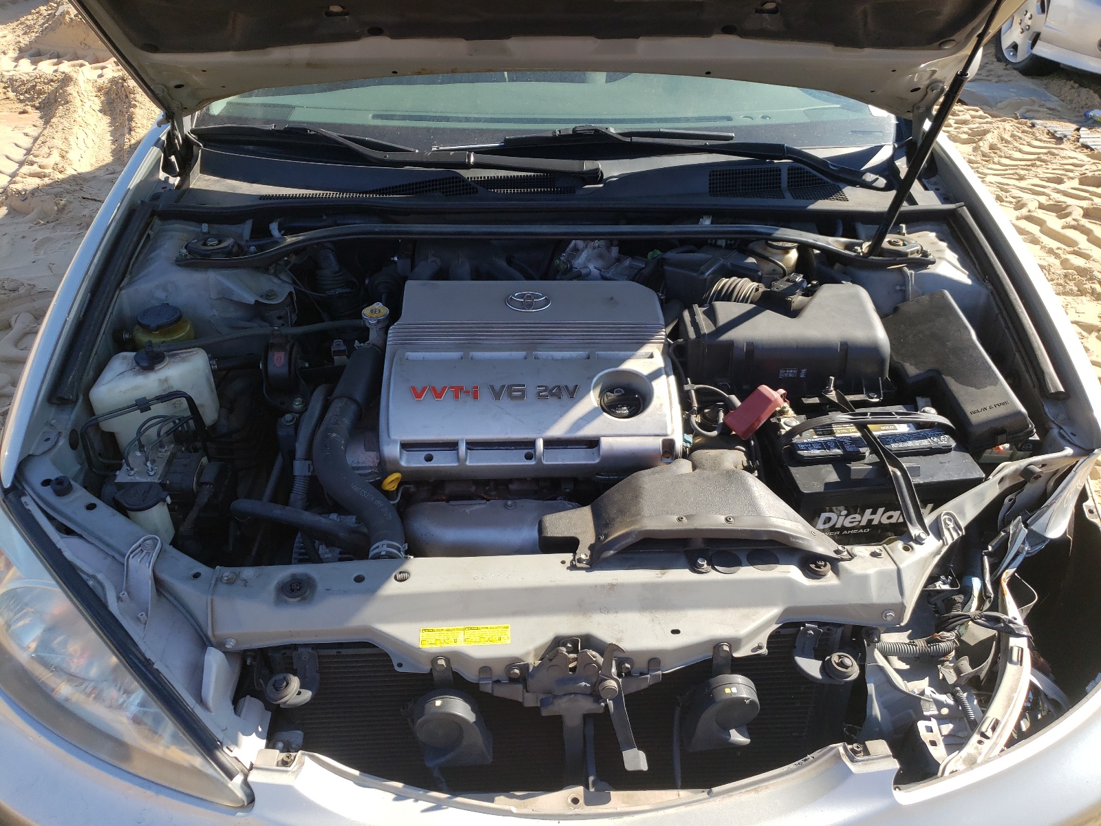 Photo 7 from auction – 2003 TOYOTA CAMRY LE with VIN 4T1BF32K53U554652