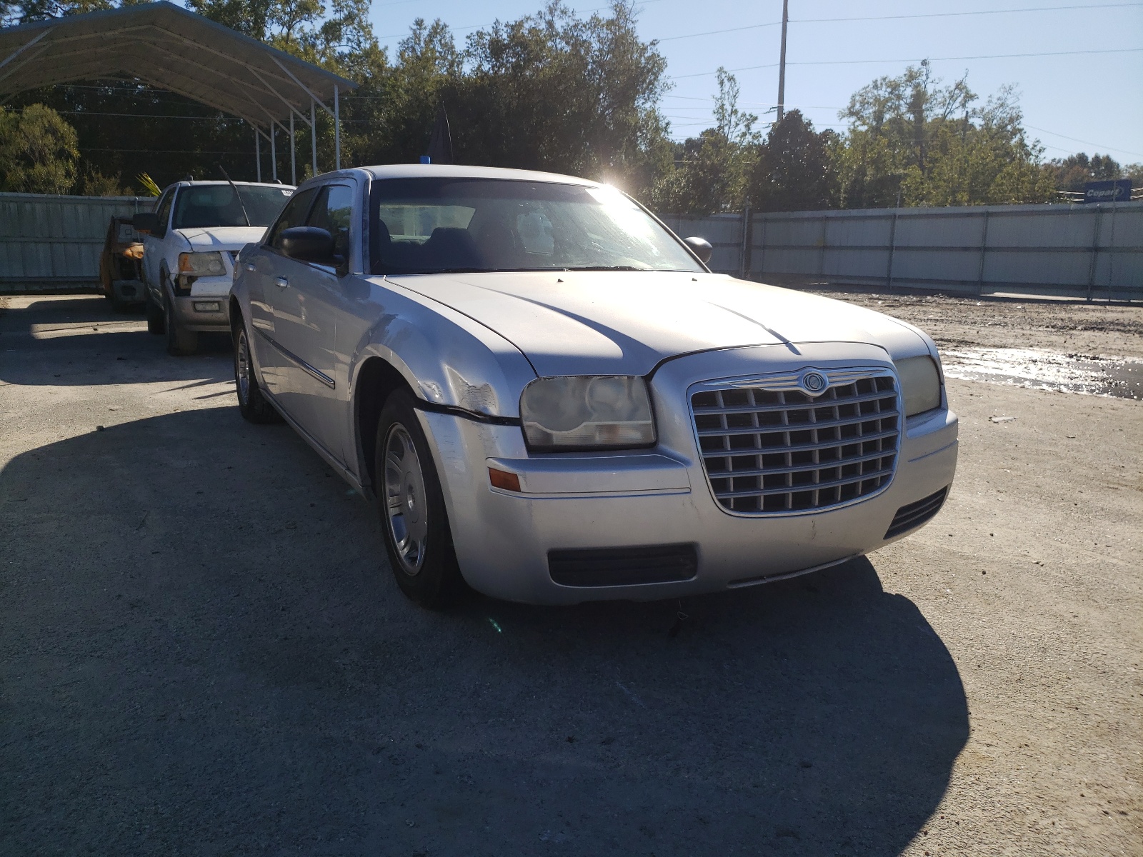 CHRYSLER 300 LX 2008 with VIN 2C3KA43R18H155451 - Photo from auction