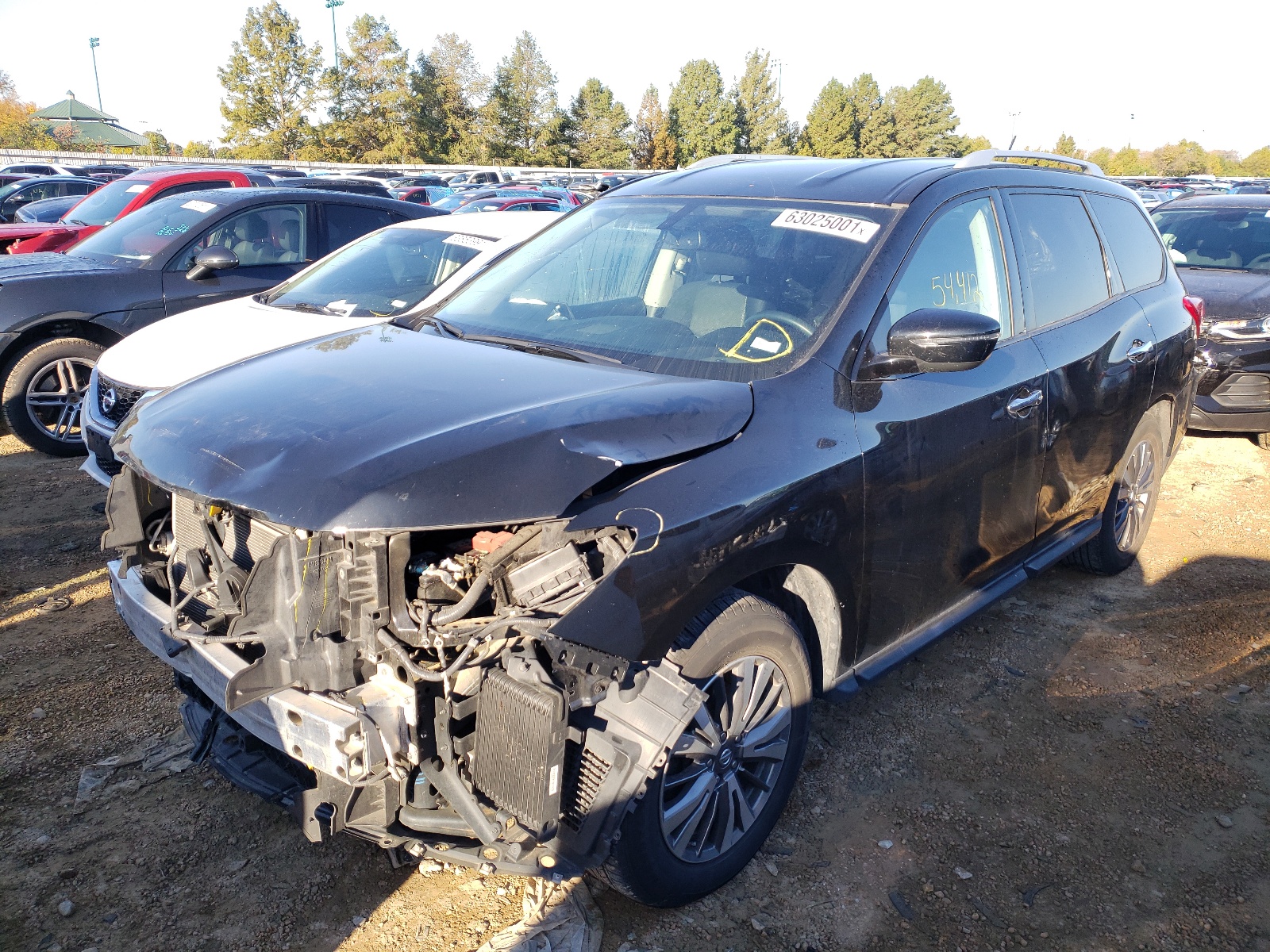 Photo 2 from auction – 2018 NISSAN PATHFINDER with VIN 5N1DR2MM9JC639991