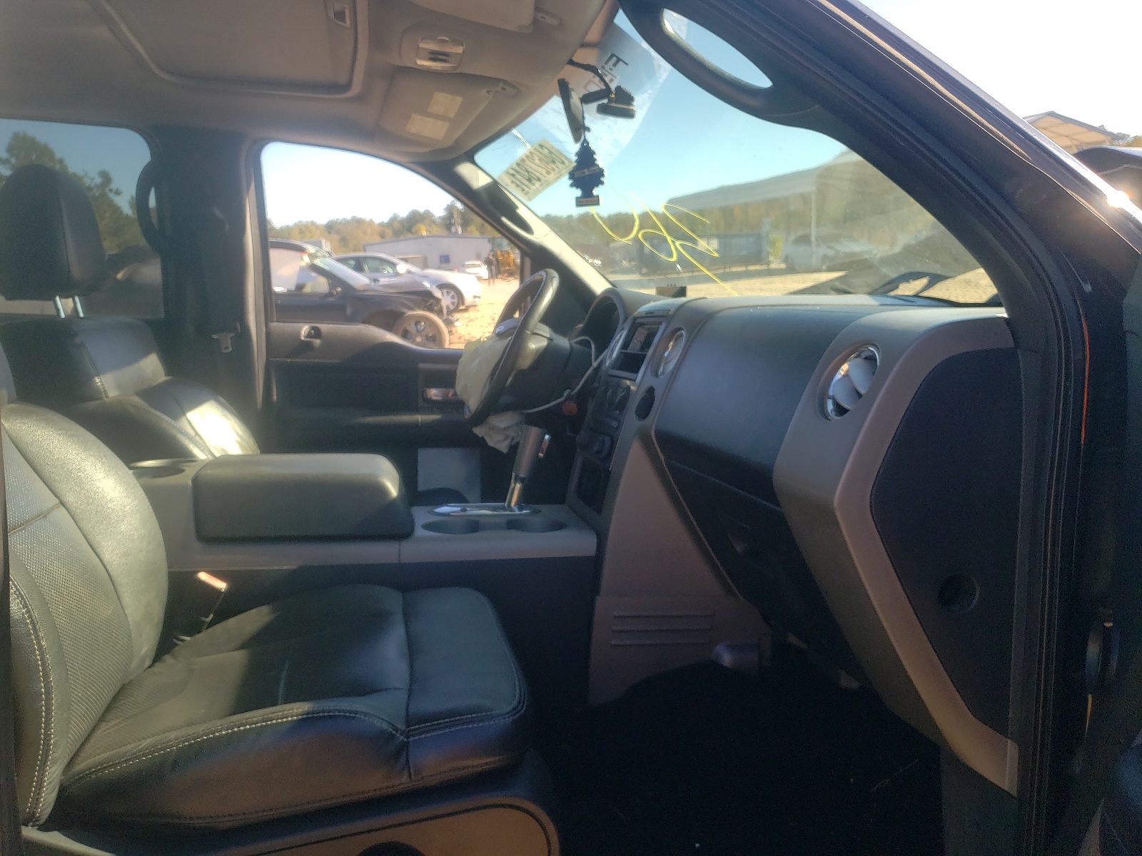 Photo 5 from auction – 2007 FORD F150 SUPER with VIN 1FTPW14V77KC14393