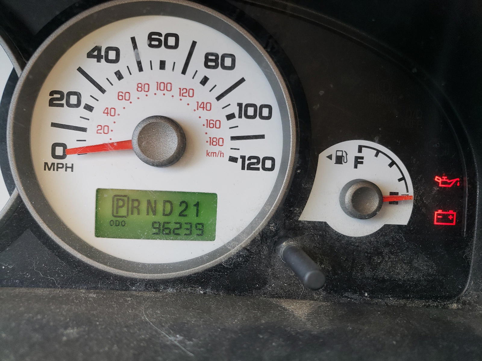 Photo 8 from auction – 2007 FORD ESCAPE with VIN 1FMCU93107KB68242