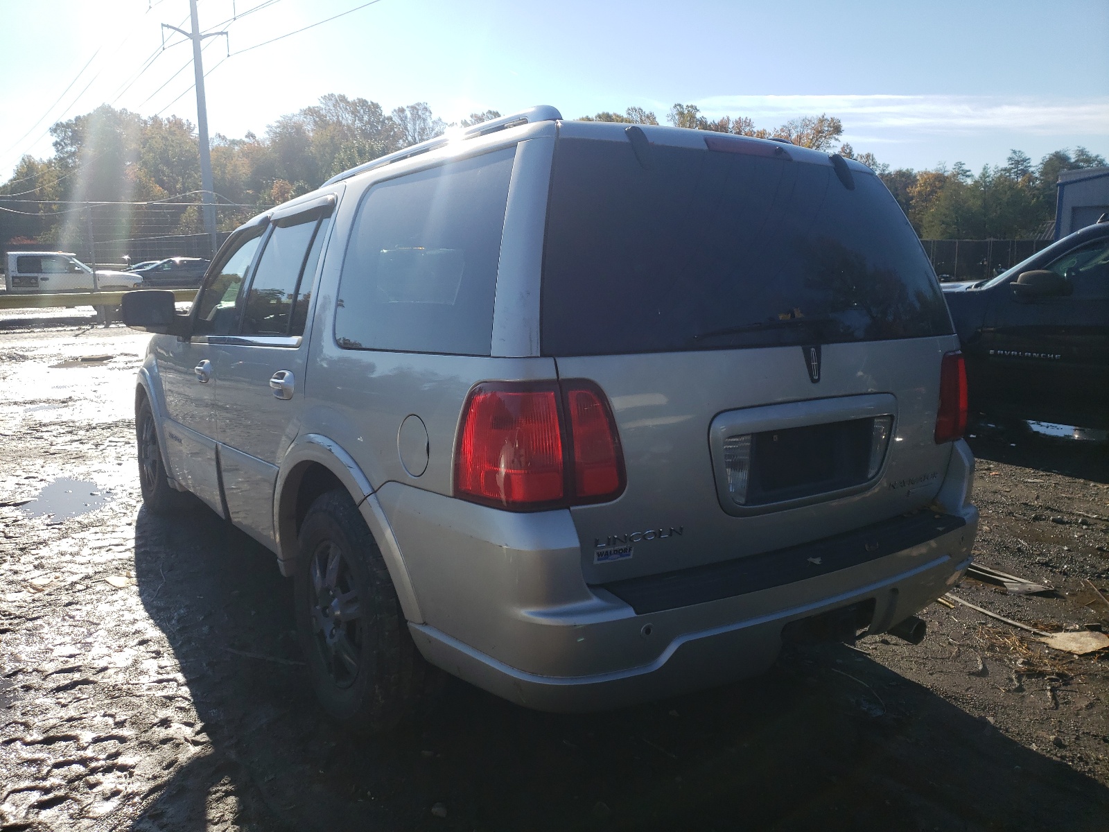 Photo 3 from auction – 2006 LINCOLN NAVIGATOR with VIN 5LMFU27576LJ12161