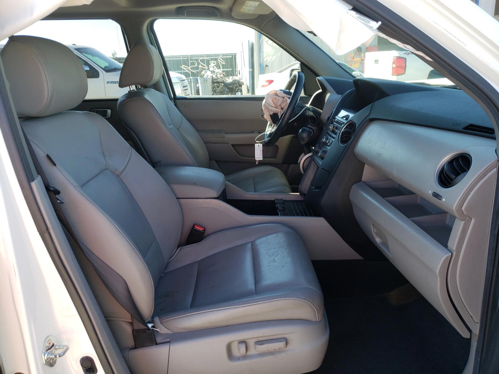 Photo 5 from auction – 2013 HONDA PILOT EXL with VIN 5FNYF3H57DB027237