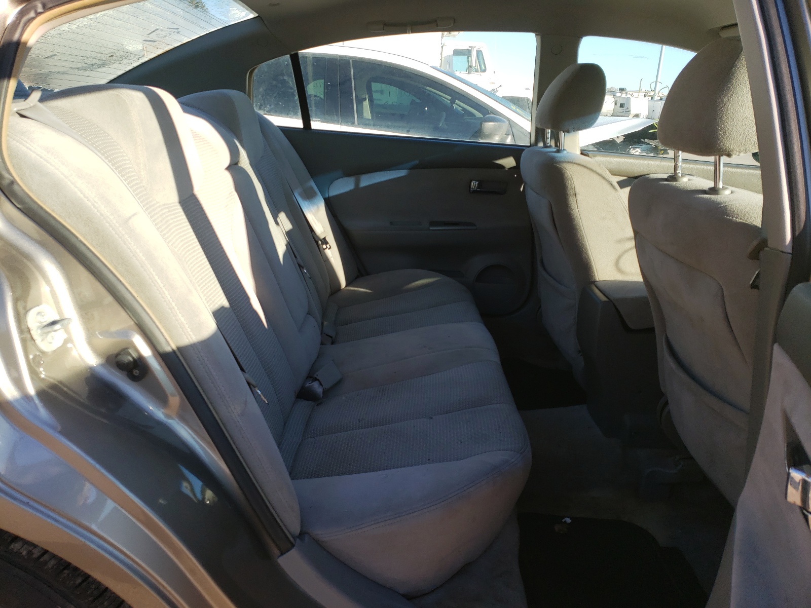 Photo 6 from auction – 2005 NISSAN ALTIMA S with VIN 1N4AL11D95C190668