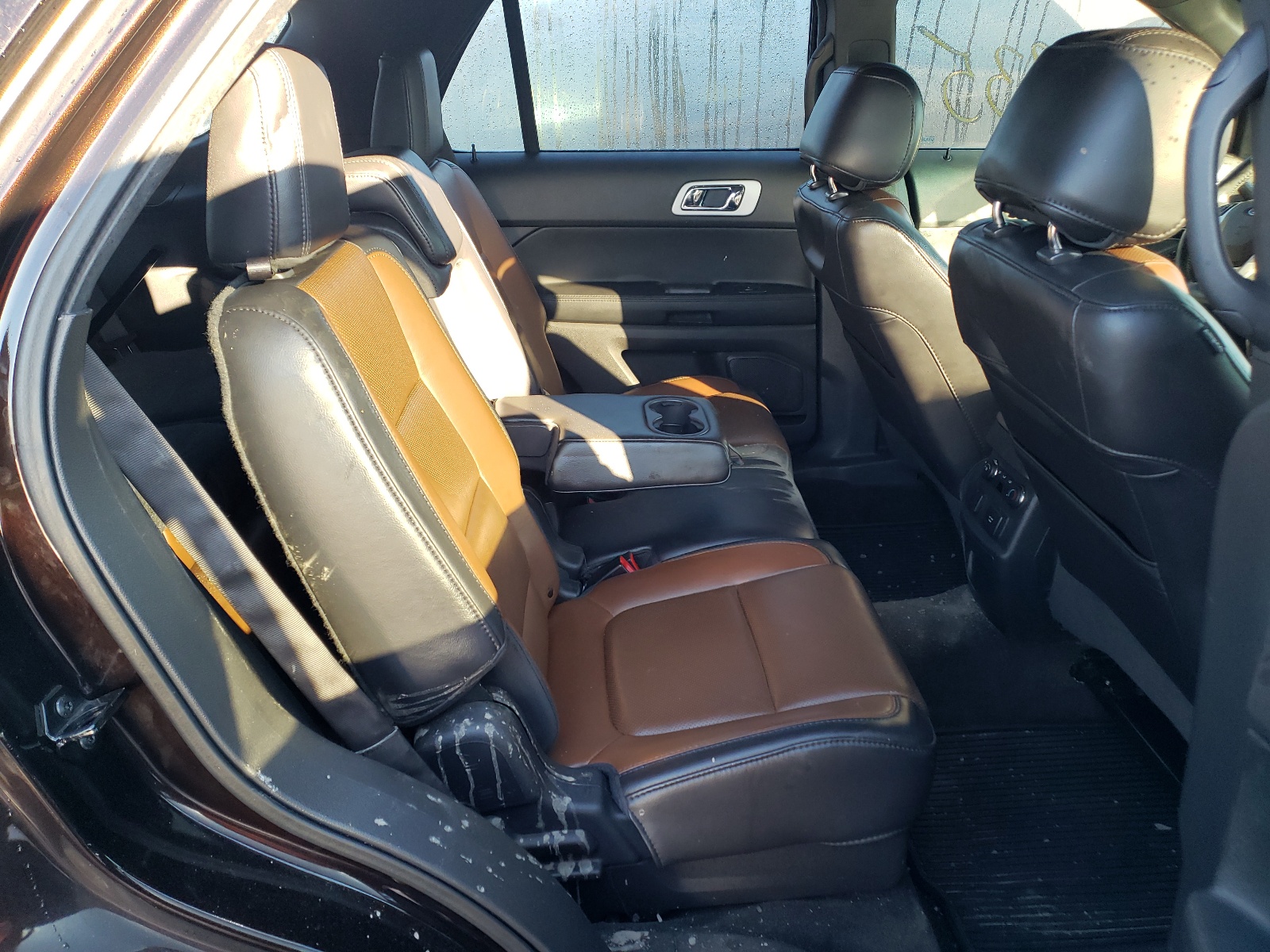 Photo 6 from auction – 2013 FORD EXPLORER L with VIN 1FM5K8F8XDGB17704