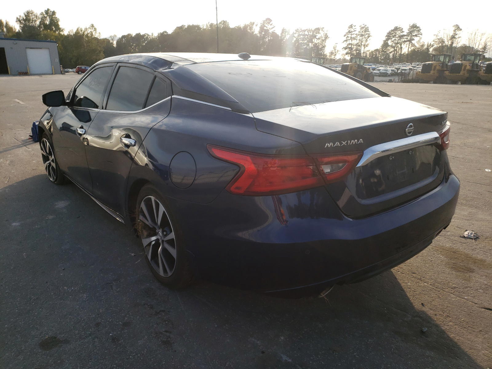 Photo 3 from auction – 2017 NISSAN MAXIMA 3.5 with VIN 1N4AA6AP1HC390817