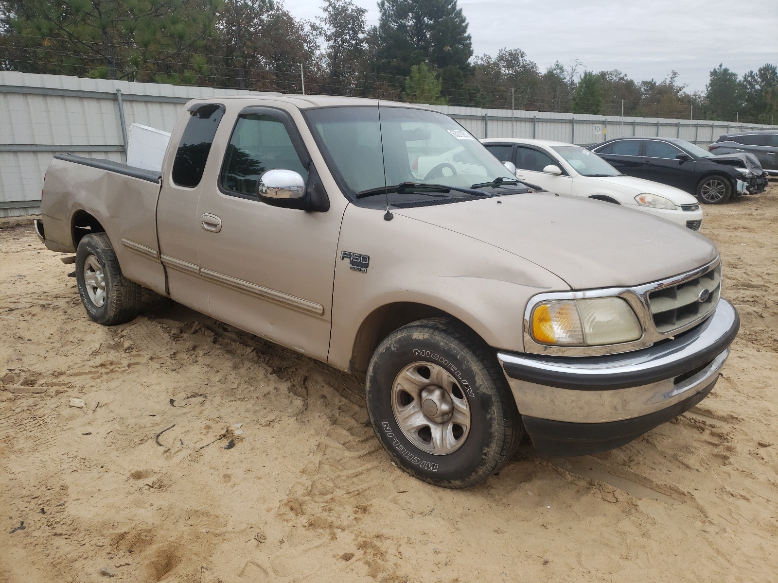 Photo 1 from auction – 1998 FORD OTHER with VIN 1FTZX1763WNB86129