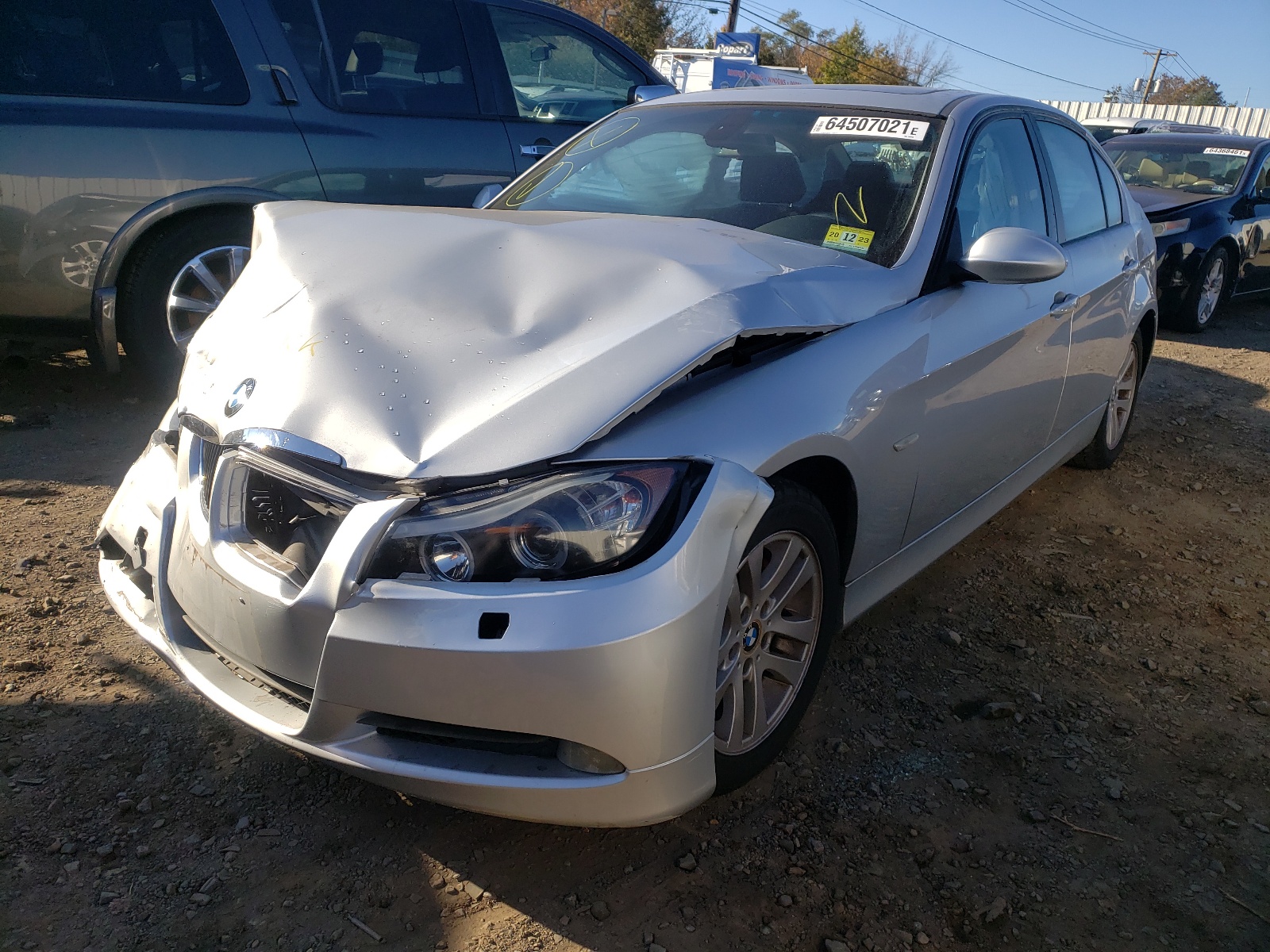 Photo 2 from auction – 2007 BMW 328 XI with VIN WBAVC93557KX54726
