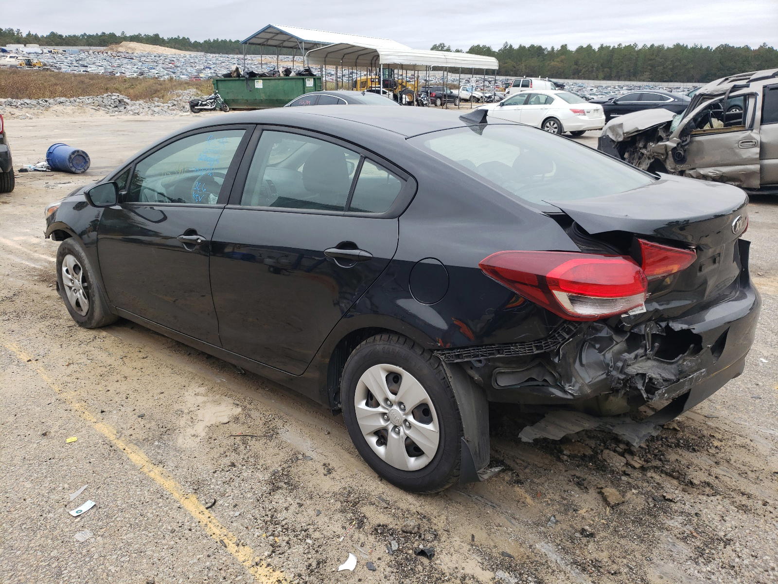 Photo 3 from auction – 2017 KIA FORTE LX with VIN 3KPFK4A7XHE080465