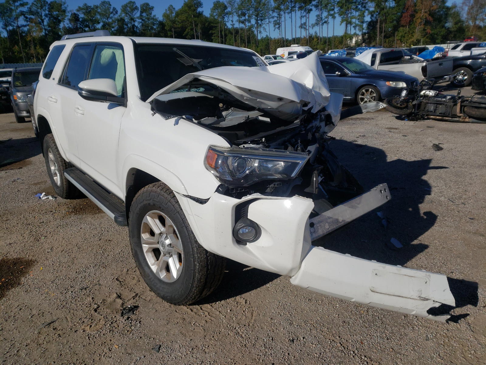 TOYOTA 4RUNNER SR 2014 with VIN JTEBU5JR8E5197898 - Photo from auction