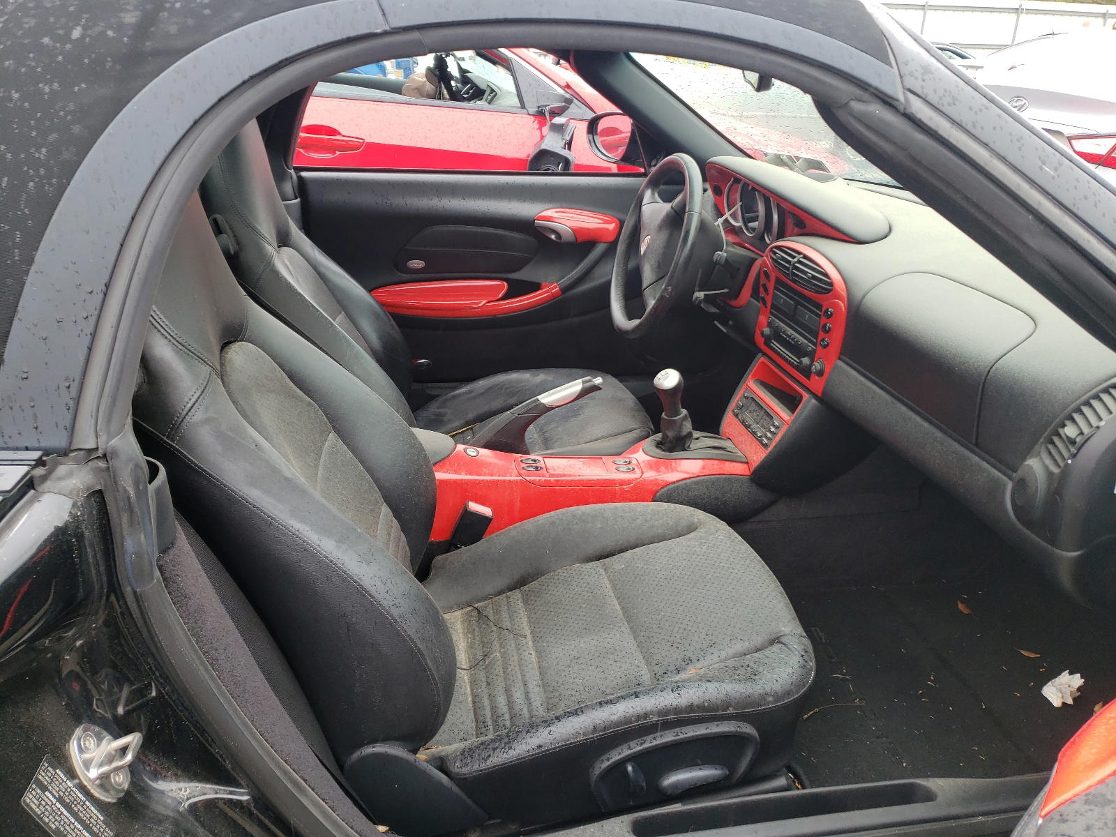 Photo 5 from auction – 2001 PORSCHE BOXSTER with VIN WP0CA29891U627563