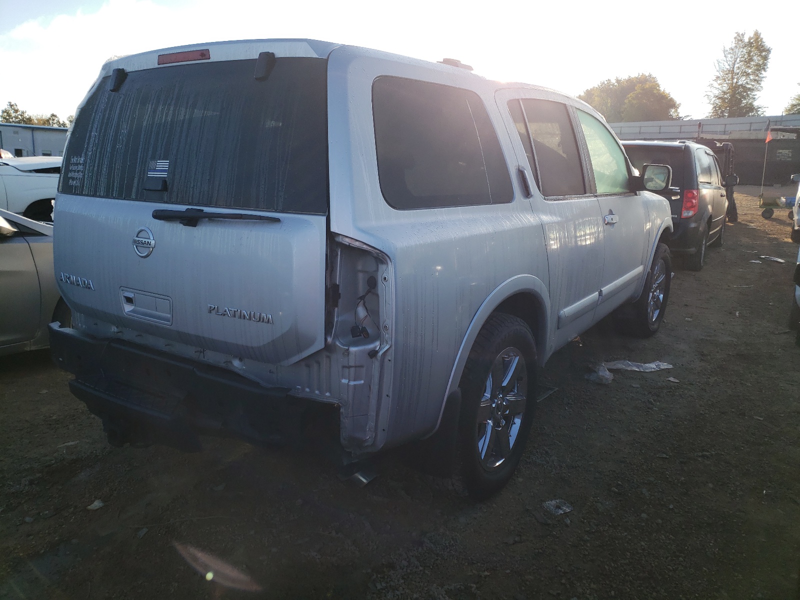 Photo 4 from auction – 2011 NISSAN ARMADA SV with VIN 5N1AA0NC2BN601707