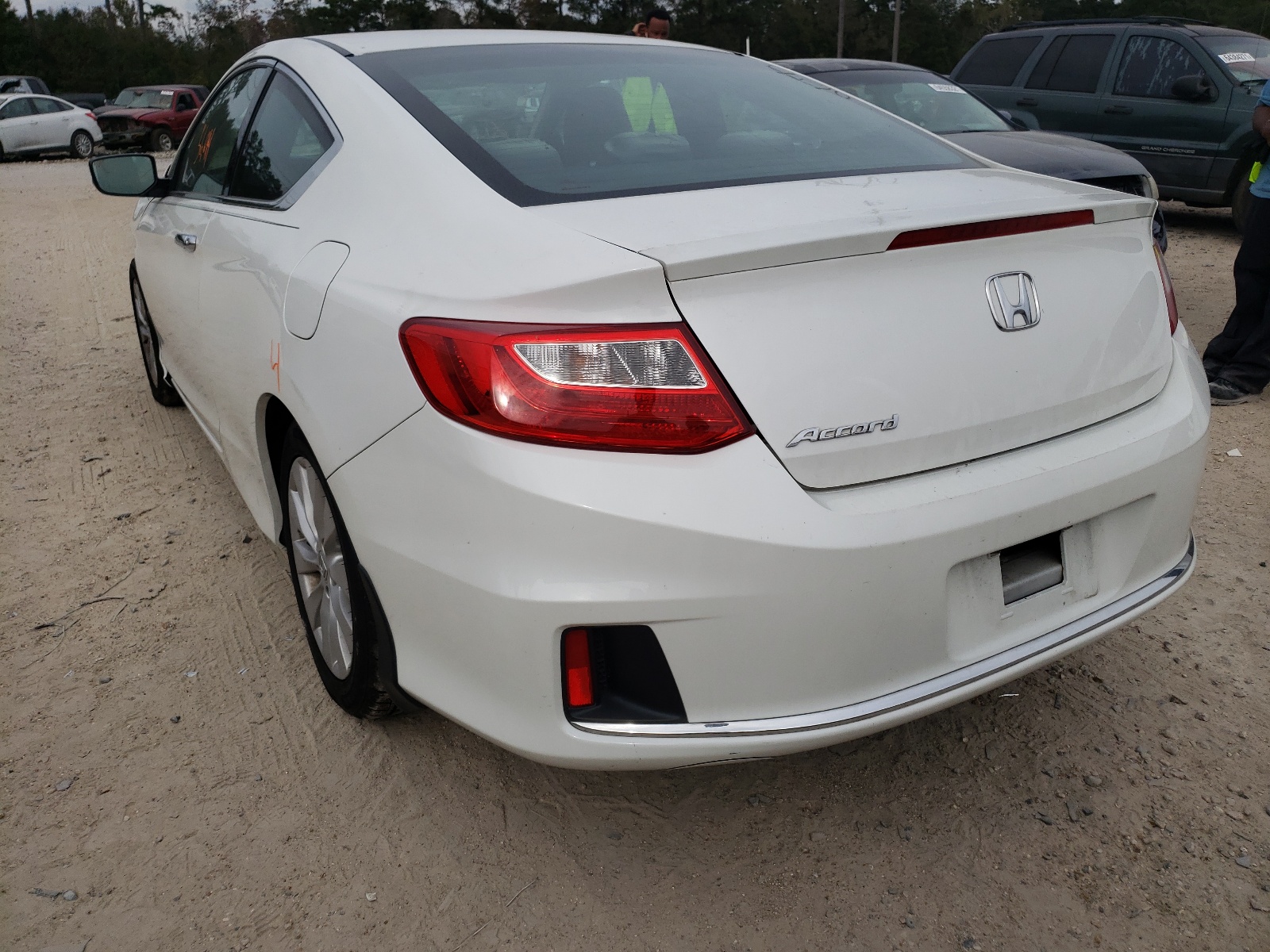 Photo 3 from auction – 2015 HONDA ACCORD LX- with VIN 1HGCT1B36FA014622
