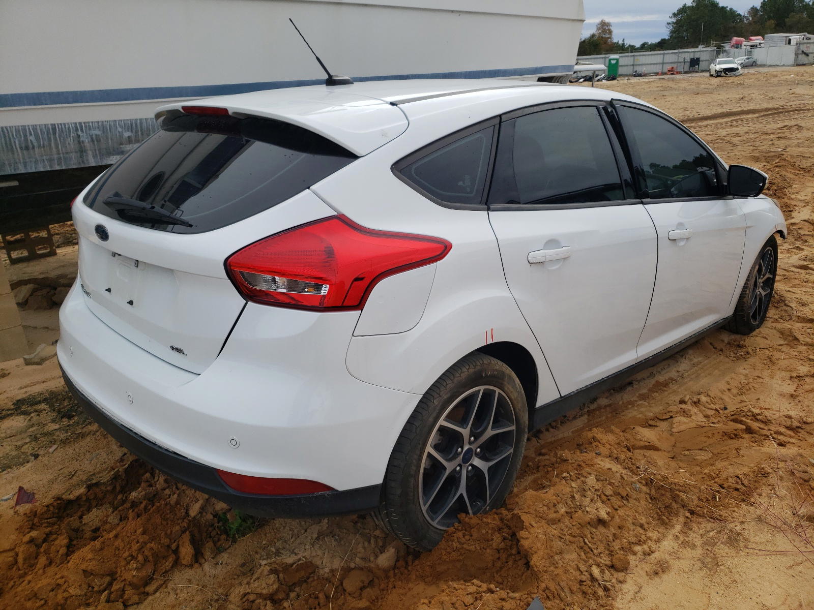 Photo 4 from auction – 2017 FORD FOCUS SEL with VIN 1FADP3M20HL224721