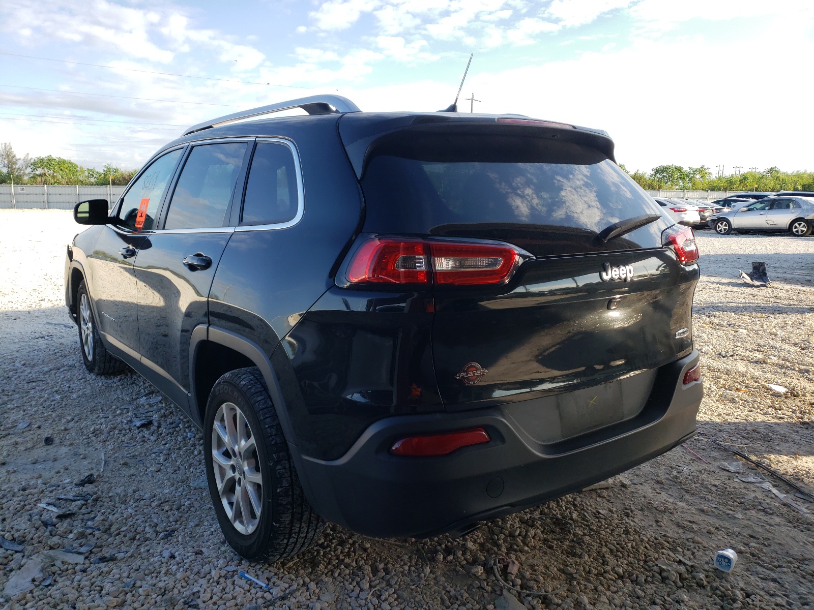 Photo 3 from auction – 2015 JEEP CHEROKEE L with VIN 1C4PJLCB7FW670404