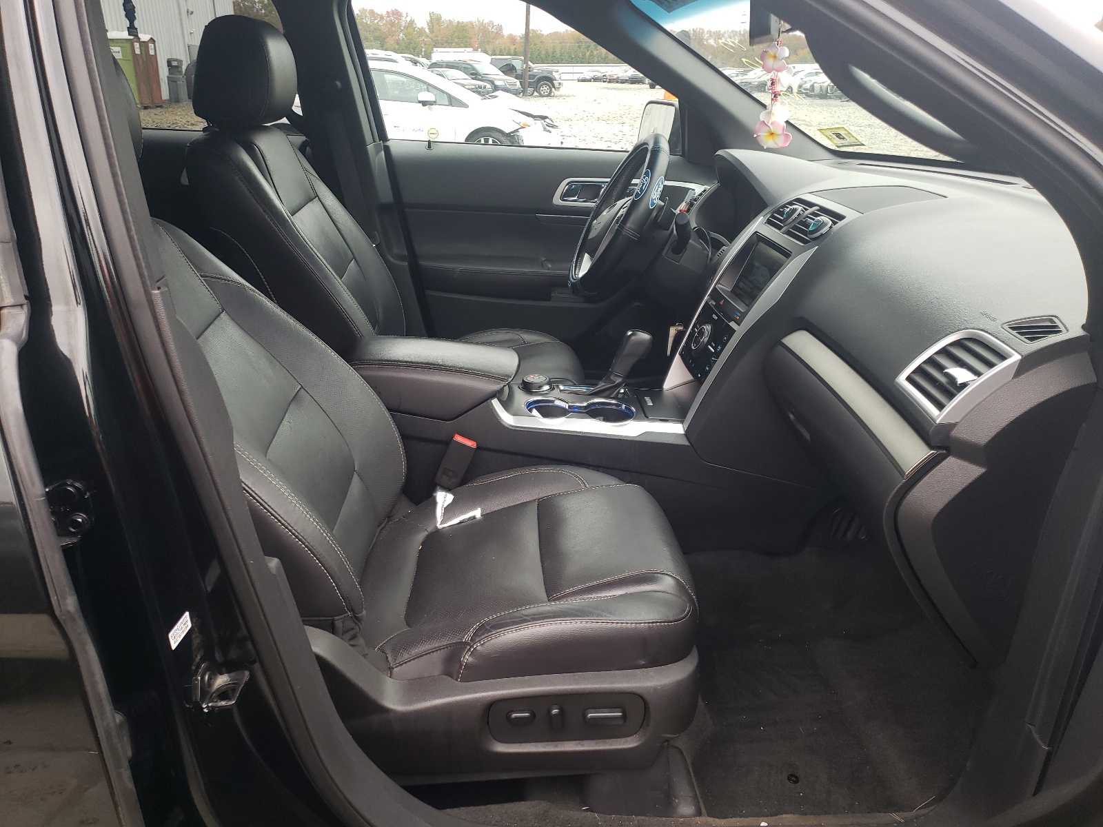 Photo 5 from auction – 2015 FORD EXPLORER S with VIN 1FM5K8GTXFGA65285