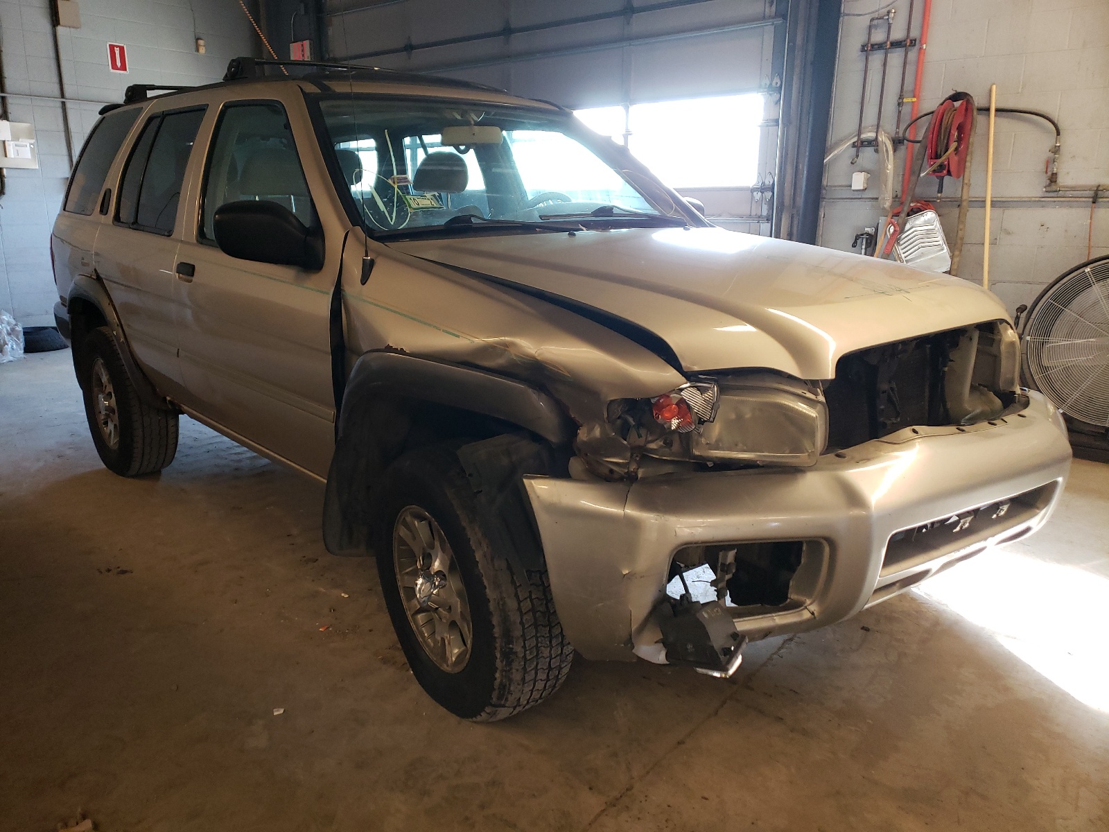 Photo 1 from auction – 2001 NISSAN PATHFINDER with VIN JN8DR09Y11W576196
