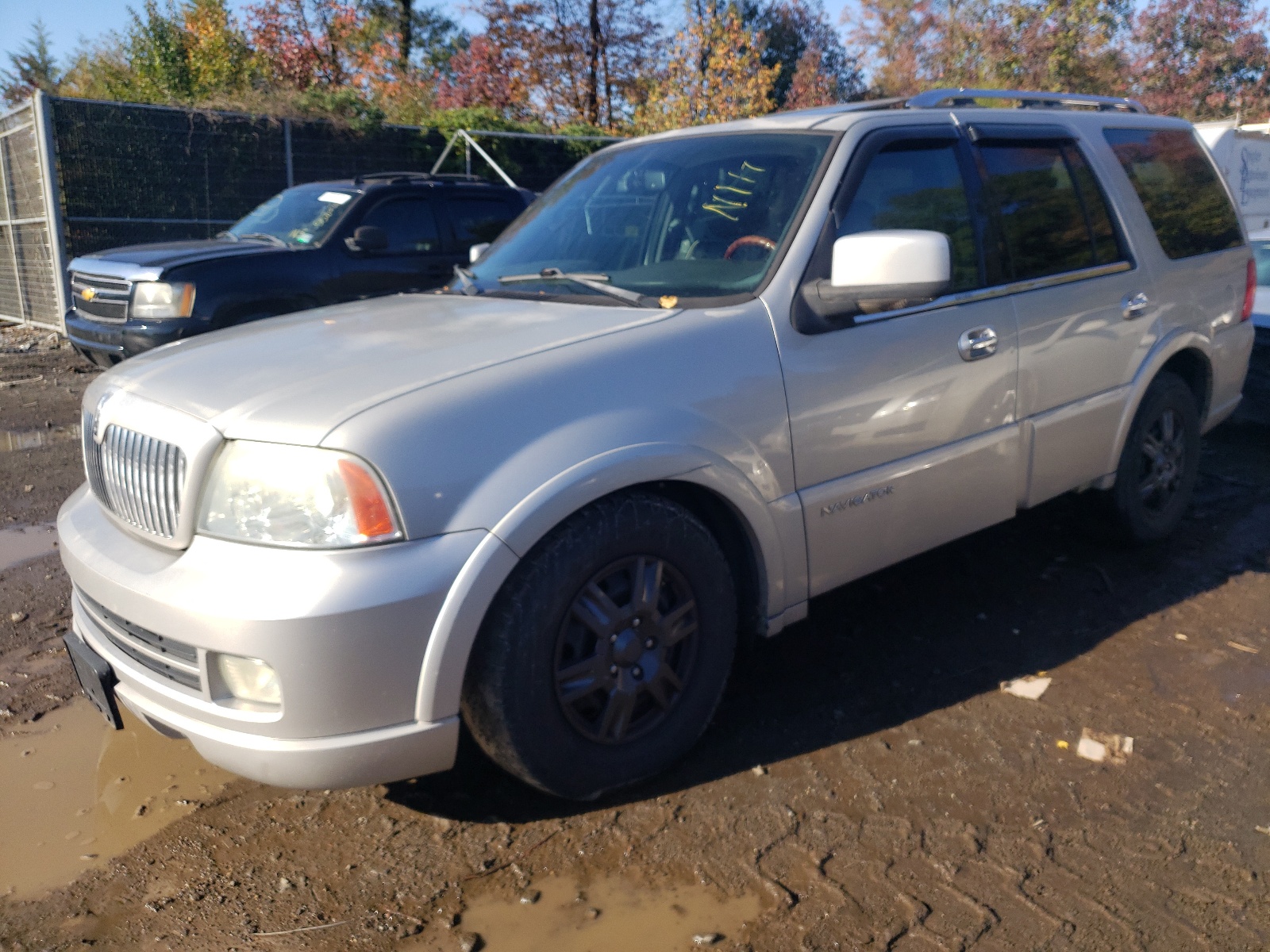 Photo 9 from auction – 2006 LINCOLN NAVIGATOR with VIN 5LMFU27576LJ12161