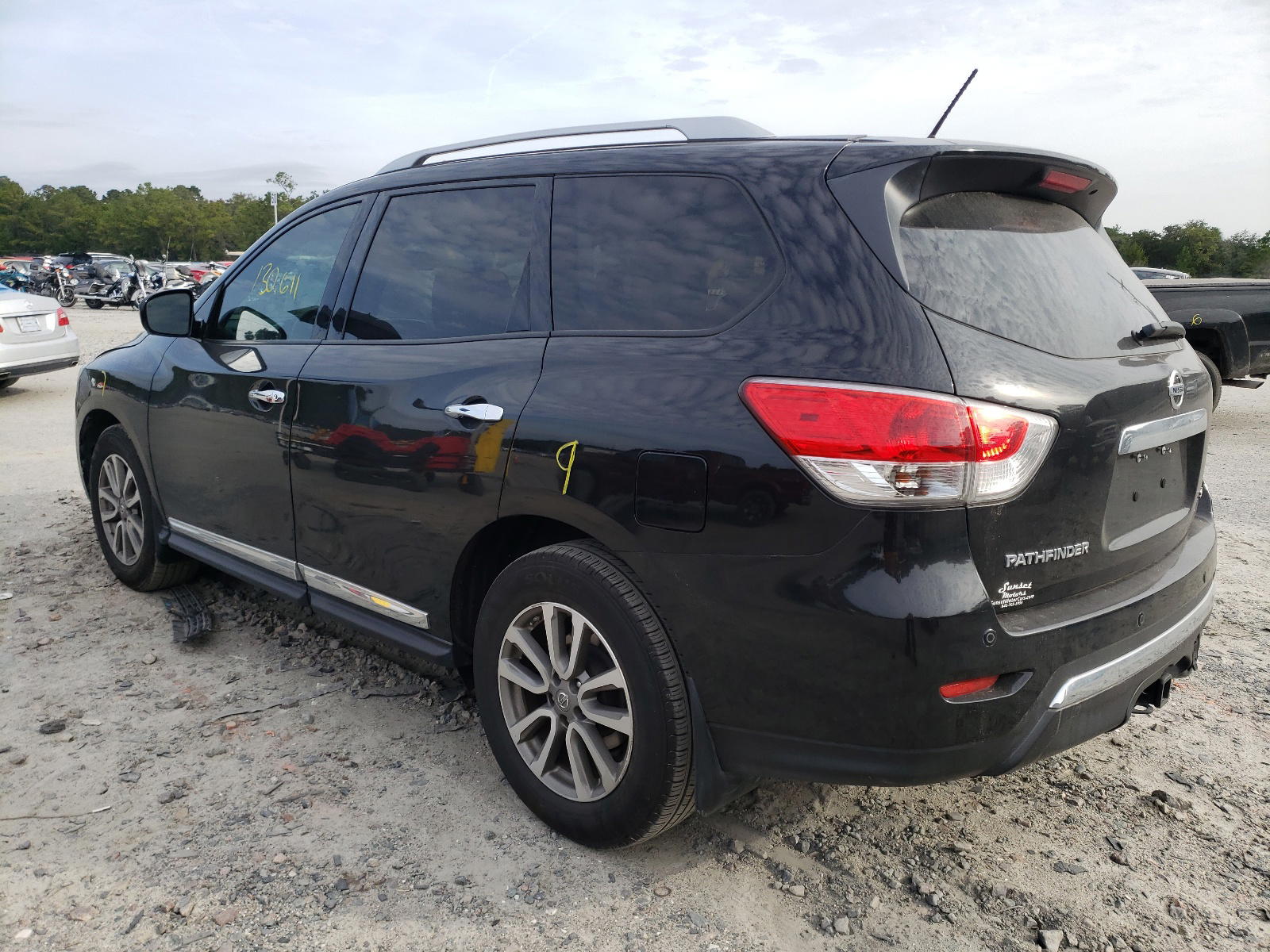 Photo 3 from auction – 2015 NISSAN PATHFINDER with VIN 5N1AR2MN6FC720479