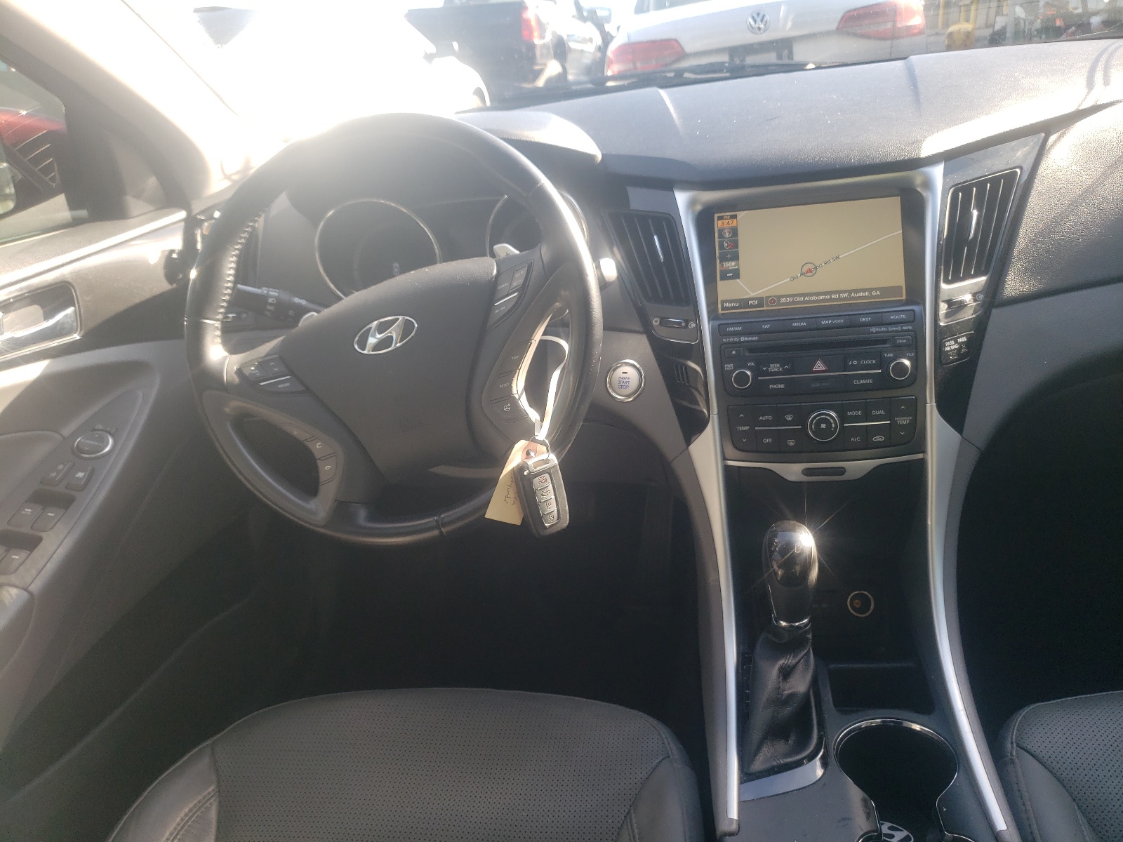 Photo 9 from auction – 2014 HYUNDAI SONATA SE with VIN 5NPEC4ABXEH872264