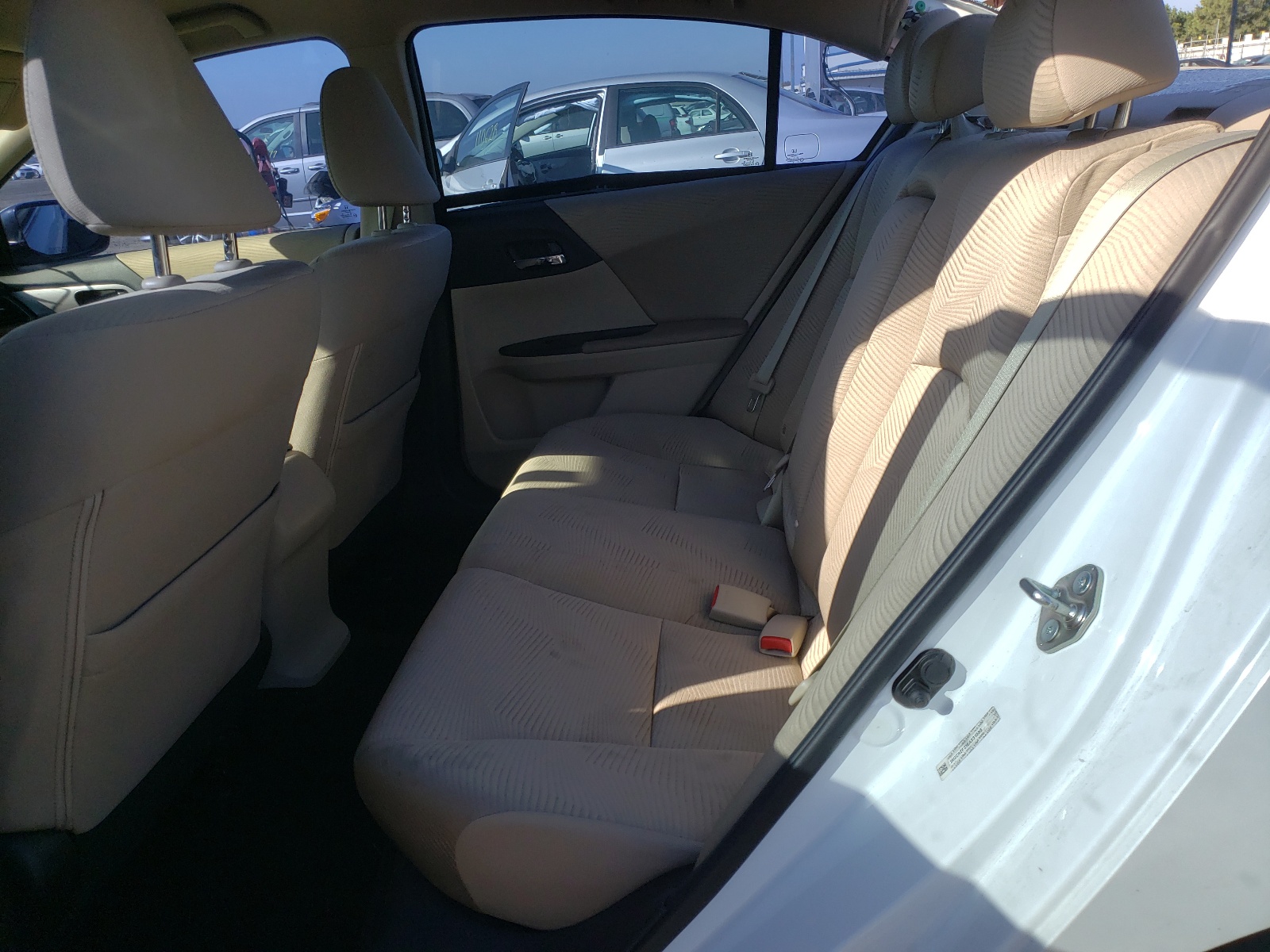 Photo 6 from auction – 2014 HONDA ACCORD LX with VIN 1HGCR2F31EA231086